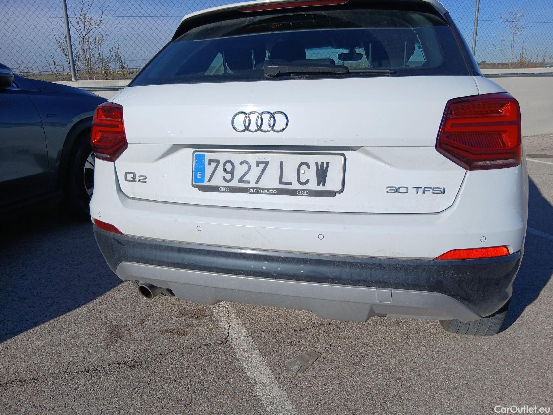  Audi  Q2 AUDI  / 2016 / 5P / todoterreno Design 30 TFSI 85kW (116CV) (AC) #19