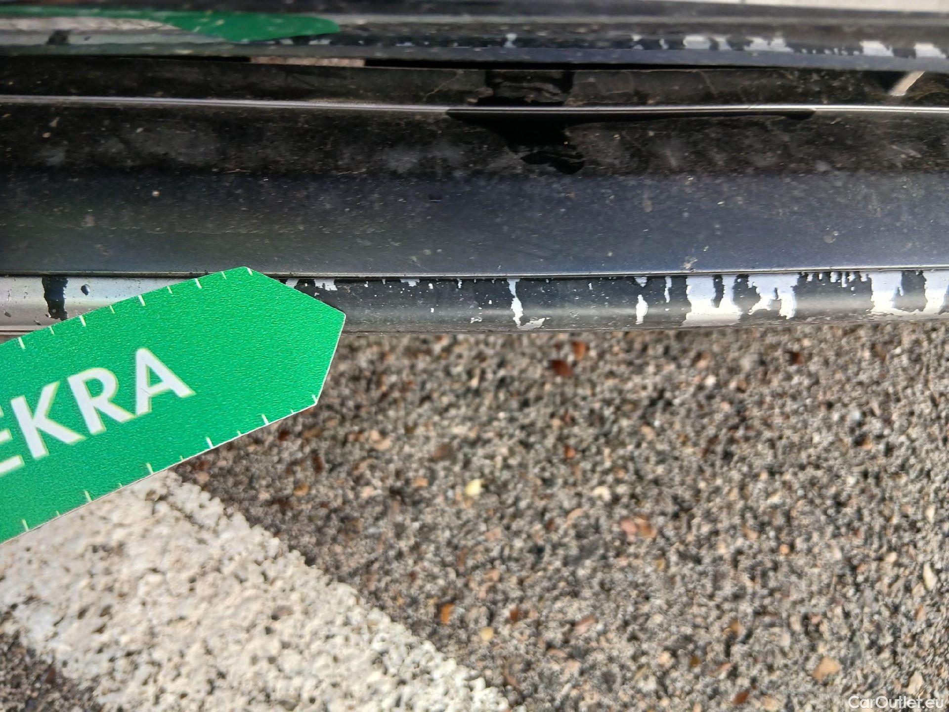  Hyundai   Ioniq HYUNDAI / 2019 / 5P / berlina con portón 1.6 GDI HEV Tecno DCT #27