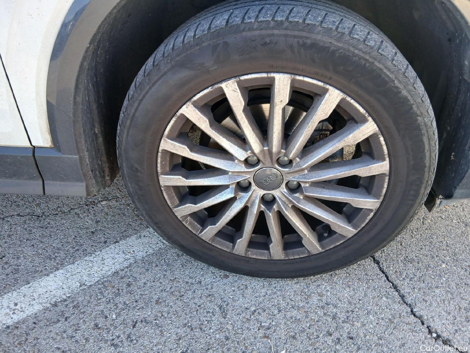  Audi  Q2 AUDI  / 2016 / 5P / todoterreno Design 30 TFSI 85kW (116CV) (AC) #29