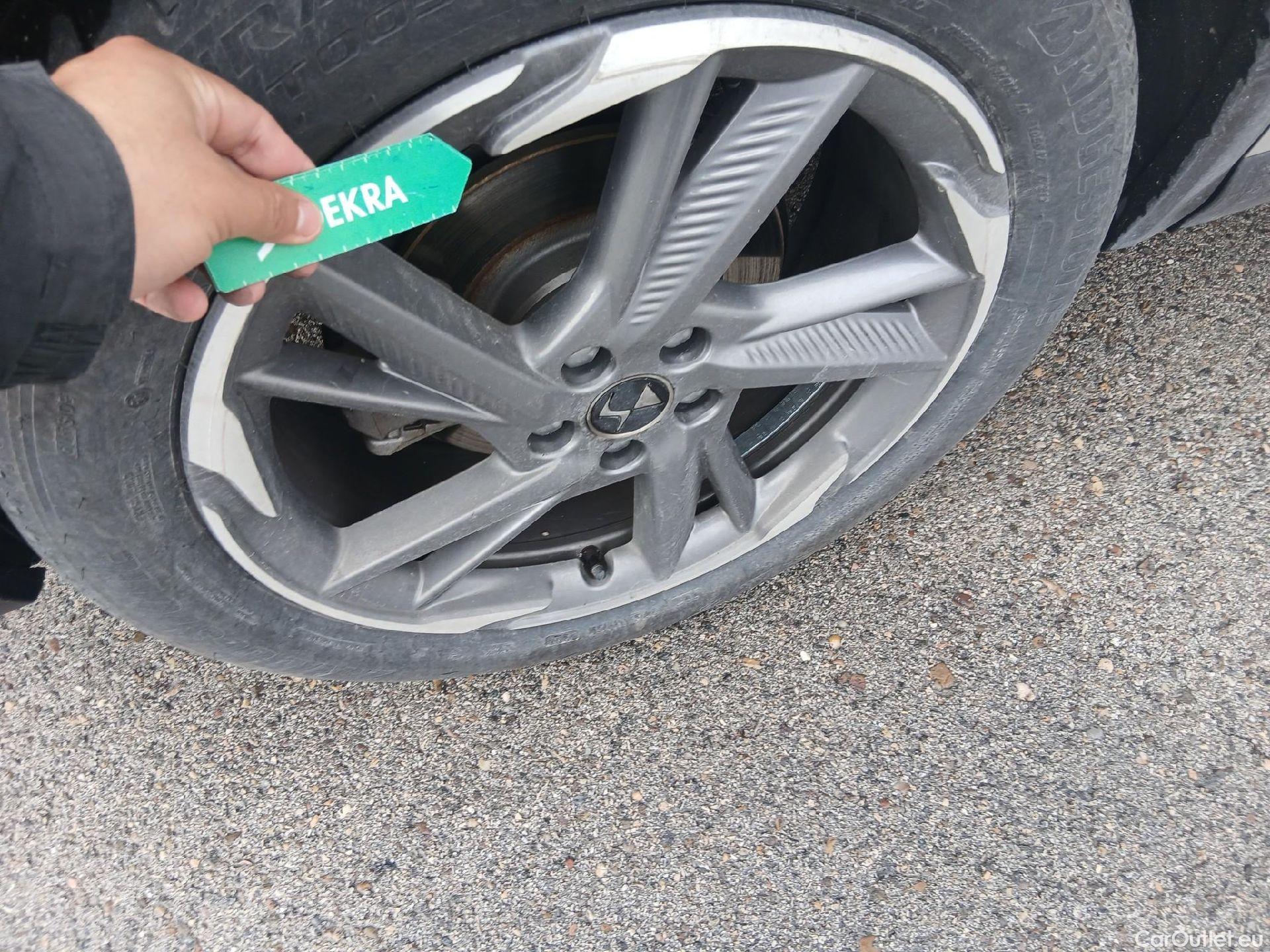  DS  DS7 DS DS 7 Crossback E-Tense / 2017 / 5P / todoterreno 1.6 E-Tense 225 Auto Rivoli #28