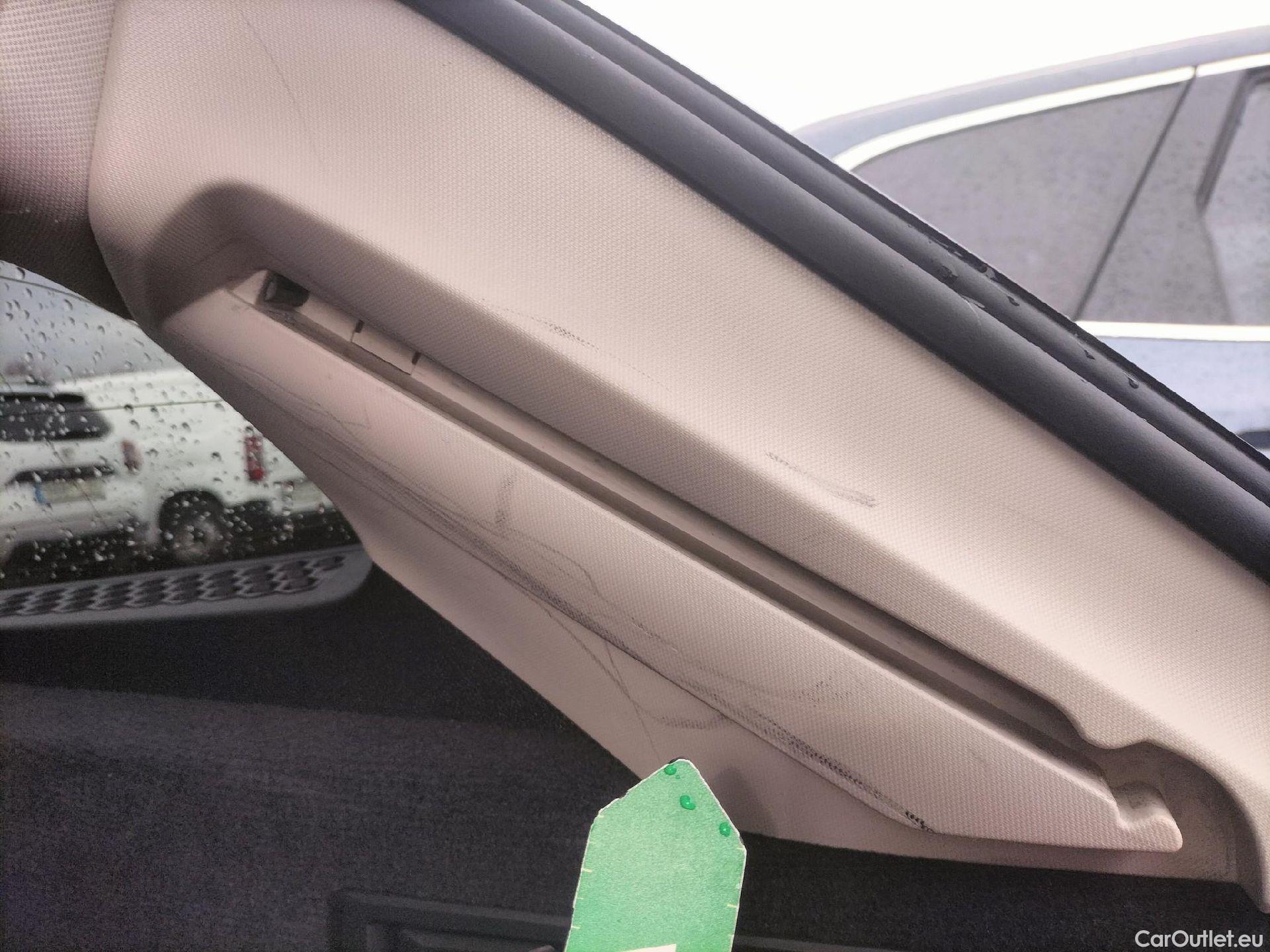  Bmw  Serie 3 BMW  / 2019 / 5P / familiar 320d Auto.Touring #18