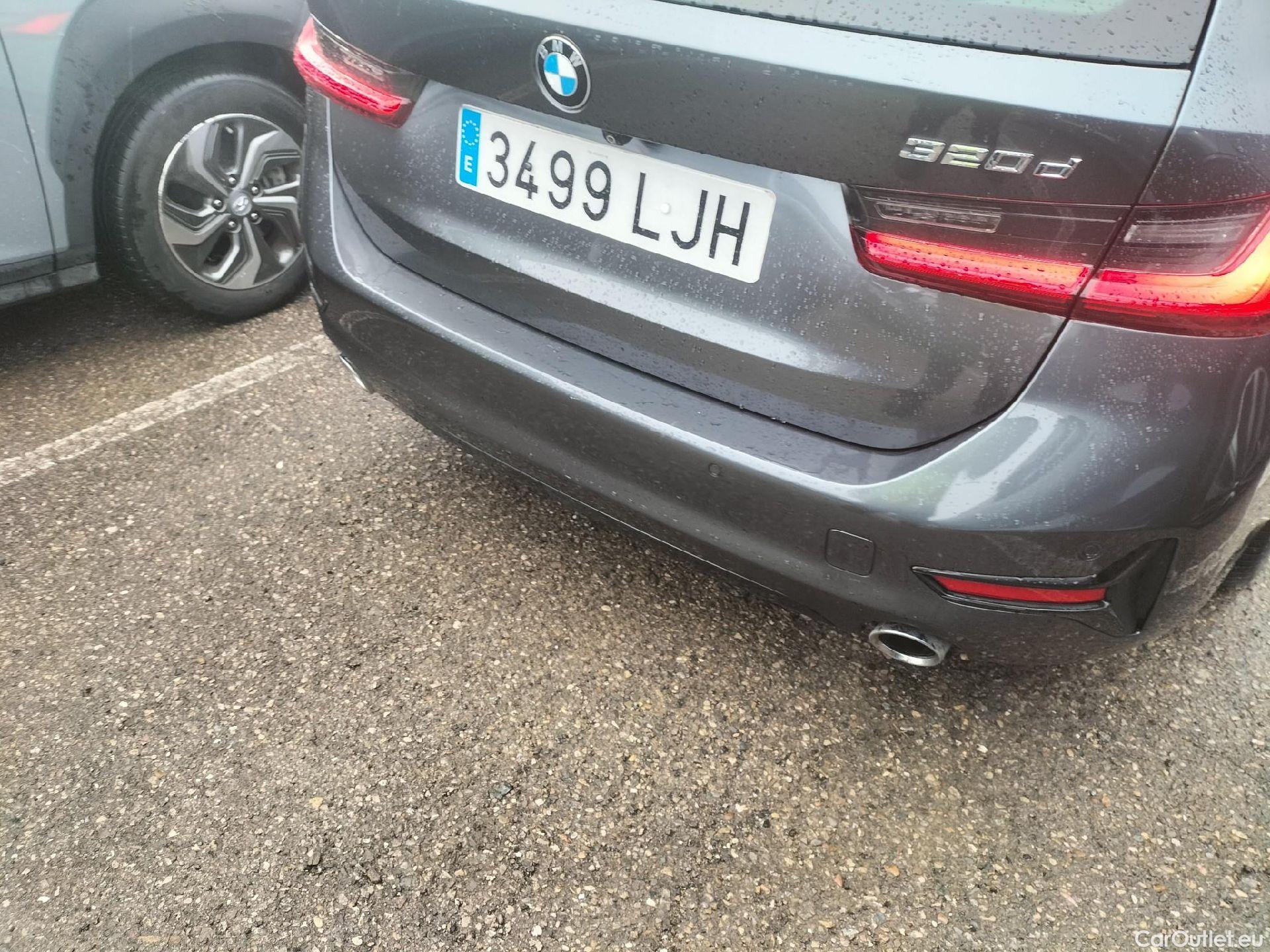  Bmw  Serie 3 BMW  / 2019 / 5P / familiar 320d Auto.Touring #12