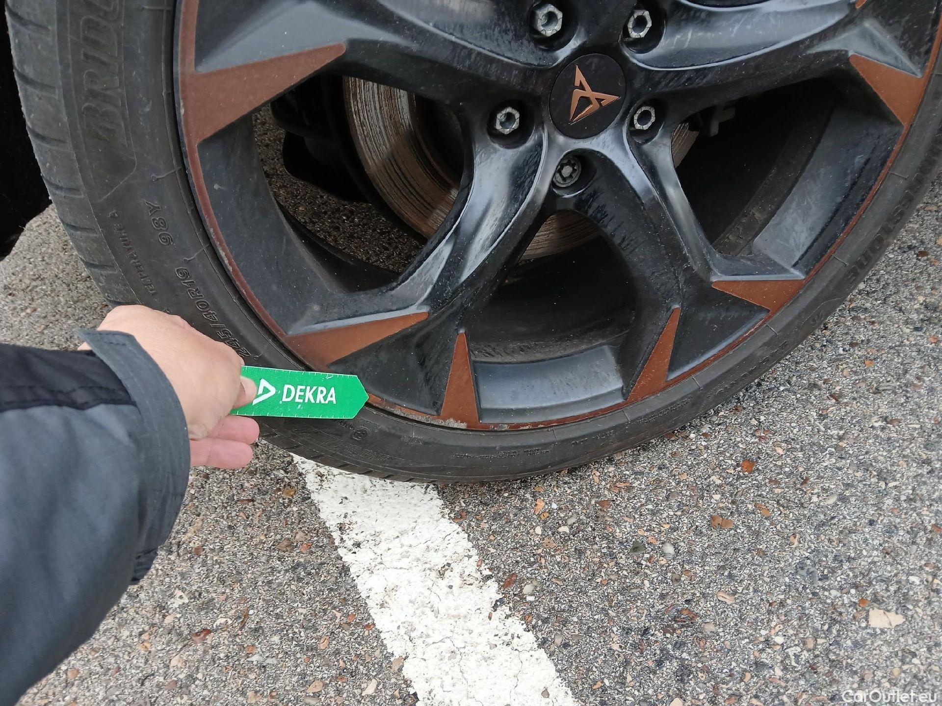  Cupra  Formentor CUPRA  / 2020 / 5P / todoterreno 1.4 e-Hybrid 180kW (245 CV) VZ DSG #6