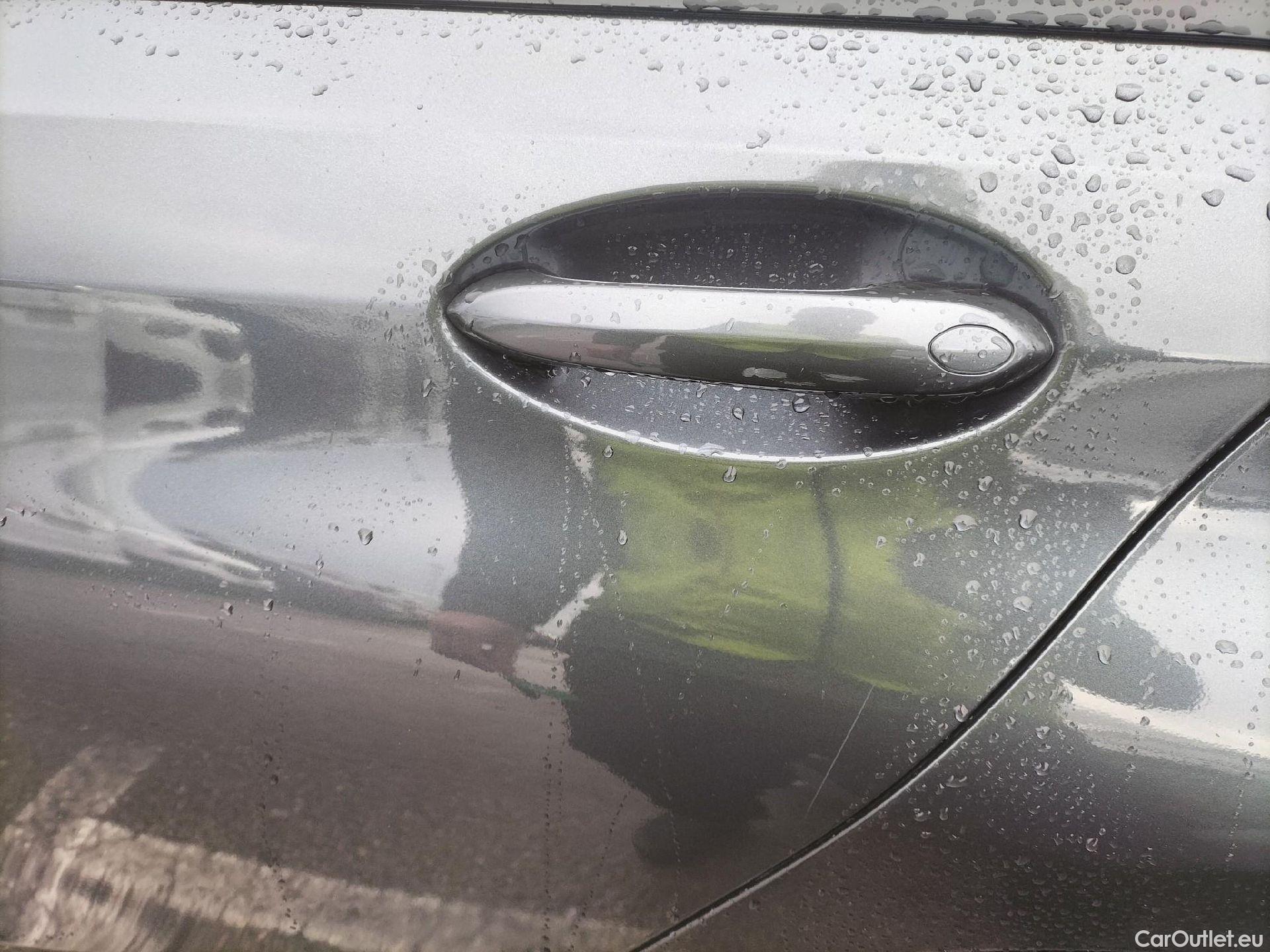  Bmw  Serie 3 BMW  / 2019 / 5P / familiar 320d Auto.Touring #8