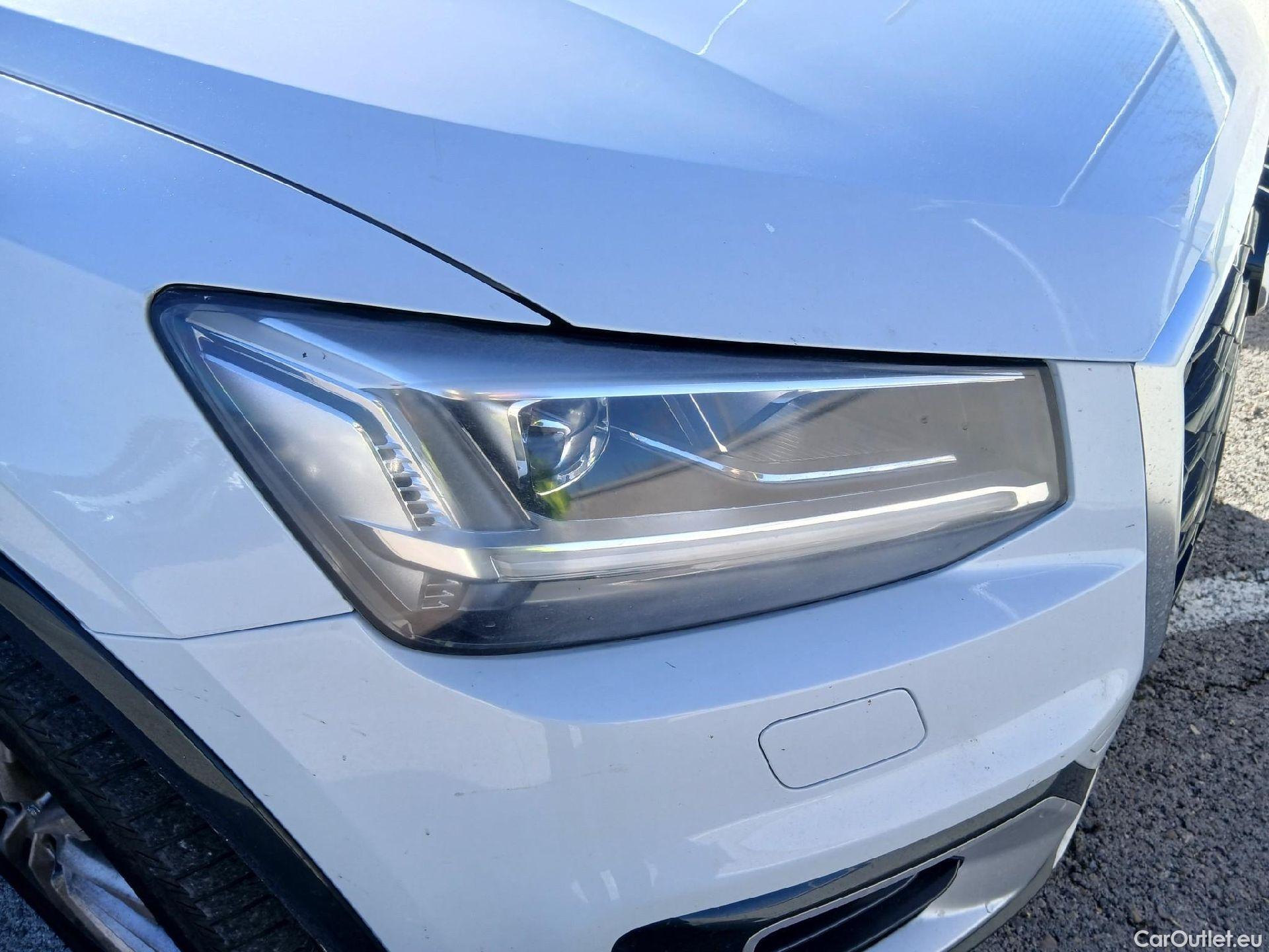  Audi  Q2 AUDI  / 2016 / 5P / todoterreno Design 30 TFSI 85kW (116CV) (AC) #32