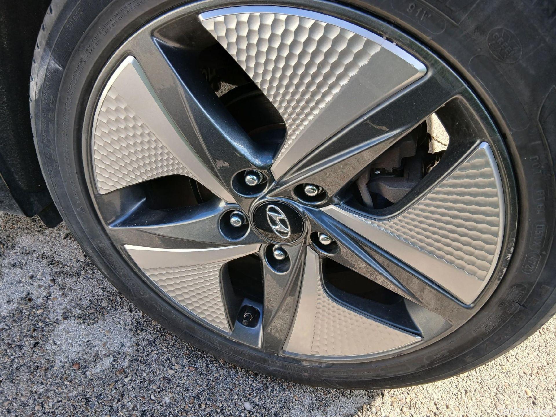  Hyundai   Ioniq HYUNDAI / 2019 / 5P / berlina con portón 1.6 GDI HEV Tecno DCT #8