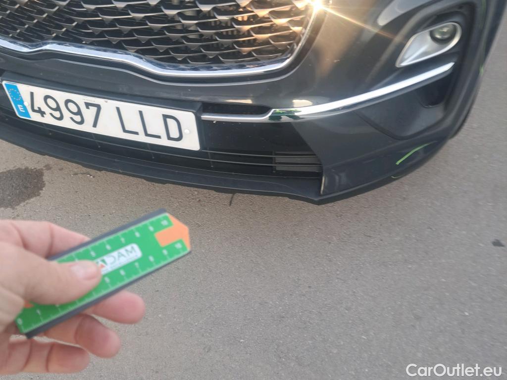  KIA  Sportage KIA  1.6MHEV Drive 100kW(136CV) 4x2(Crist Tintados)(CX) #13