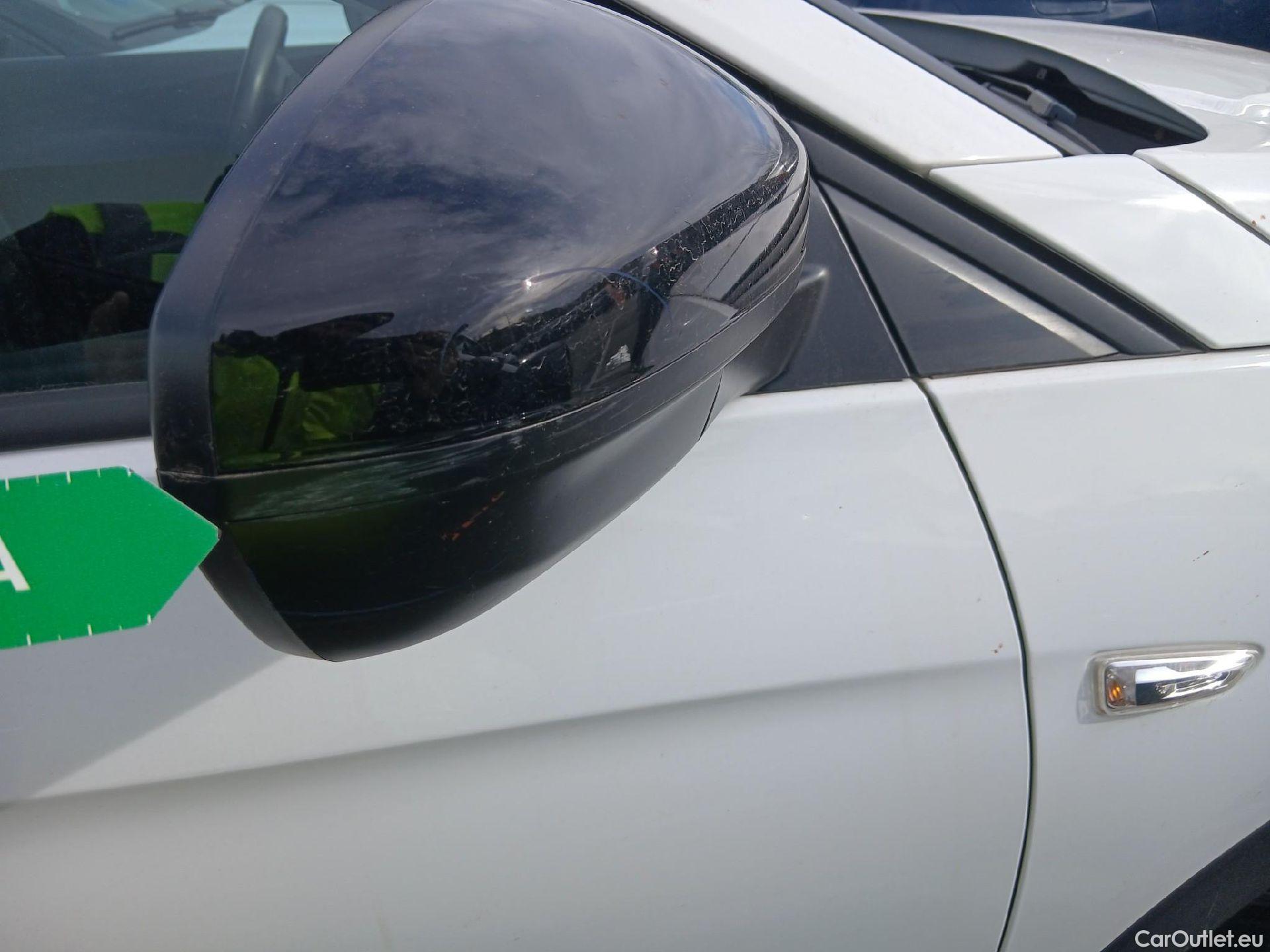  Opel   Grandland X OPEL Grandland / 2021 / 5P / todoterreno  1.5 CDTi Business Edition Auto #37