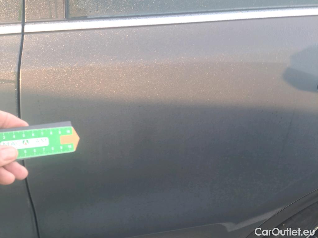  KIA  Sportage KIA  1.6MHEV Drive 100kW(136CV) 4x2(Crist Tintados)(CX) #30