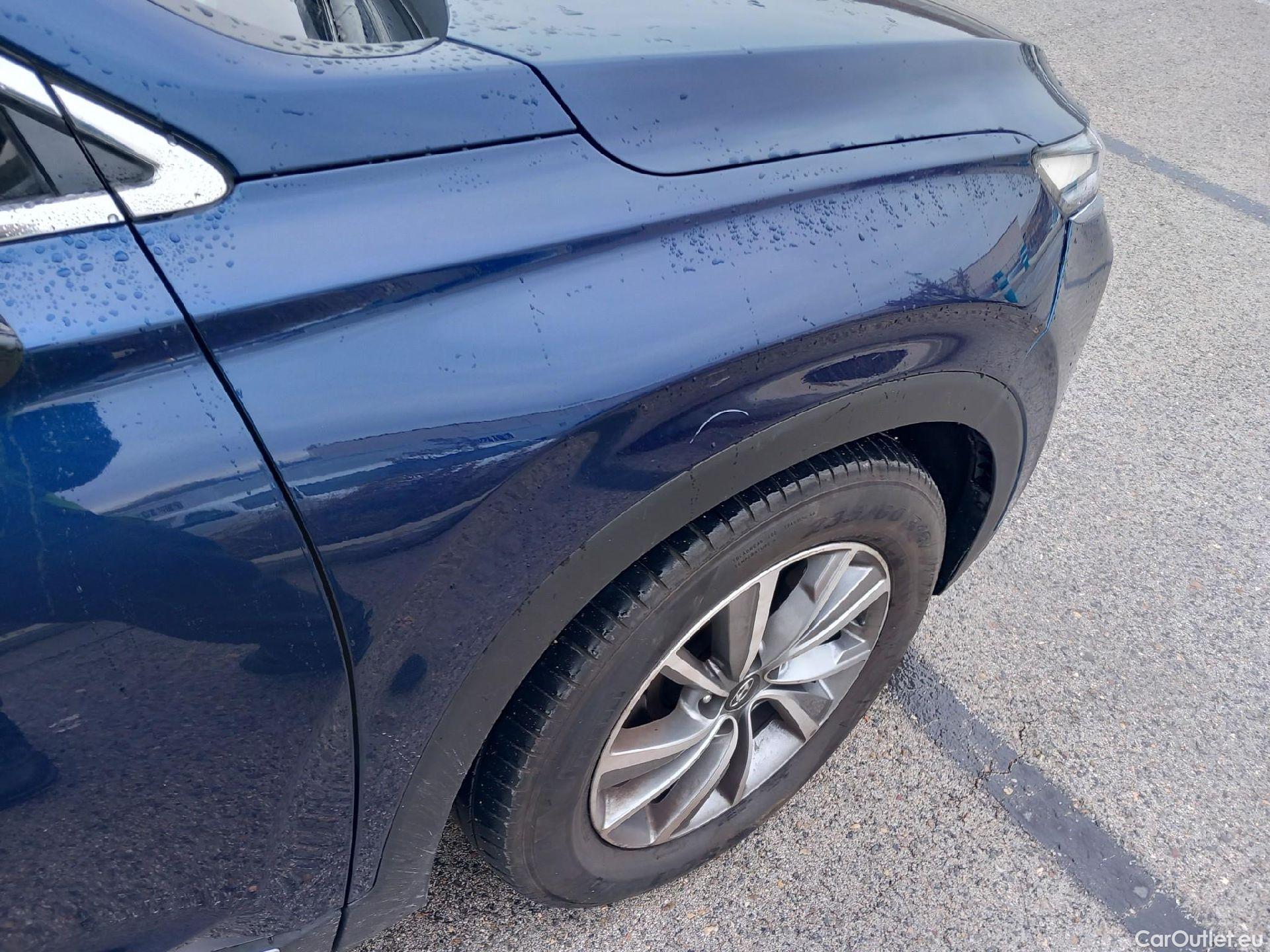  Hyundai  Santa Fe HYUNDAI  / 2018 / 5P / todoterreno 2.2 CRDi Tecno Auto 4x2 SR #37