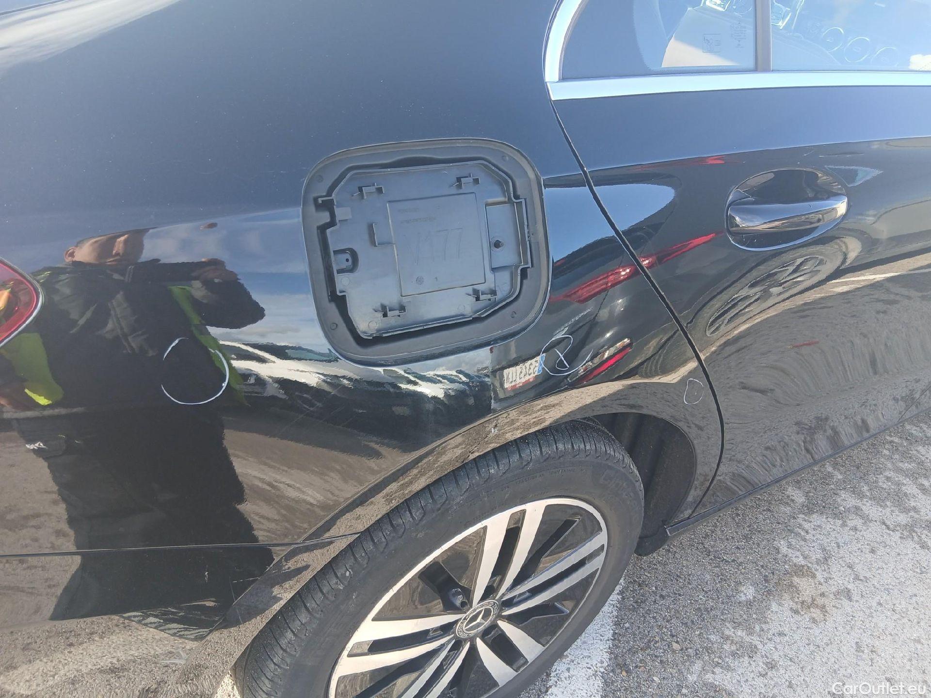  Mercedes  A-Klasse MERCEDES-BENZ Clase A / 2018 / 4P / sedán Sedán A 250 e #14