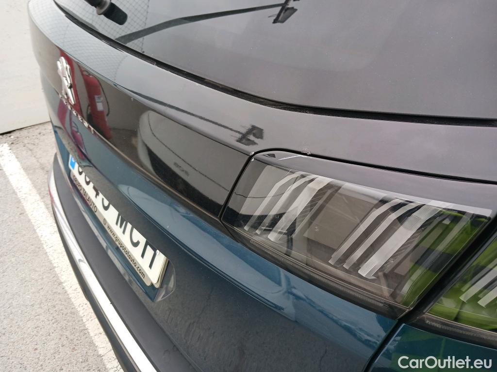  Peugeot  3008 PEUGEOT  / 2020 / 5P / todoterreno 1.5 BlueHDi 96kW (130CV) S&S Allure EAT8 #22