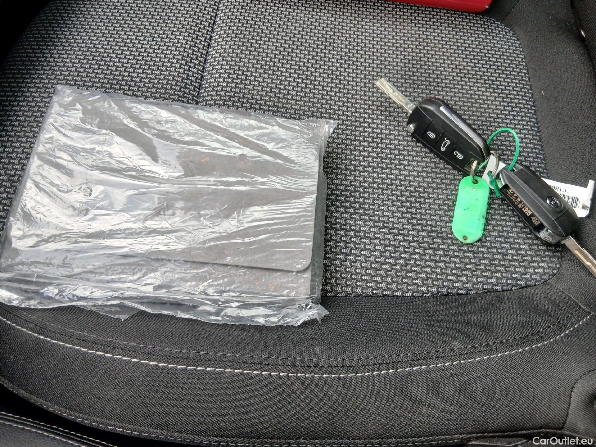  Opel   Grandland X OPEL Grandland / 2021 / 5P / todoterreno  1.5 CDTi Business Edition Auto #1