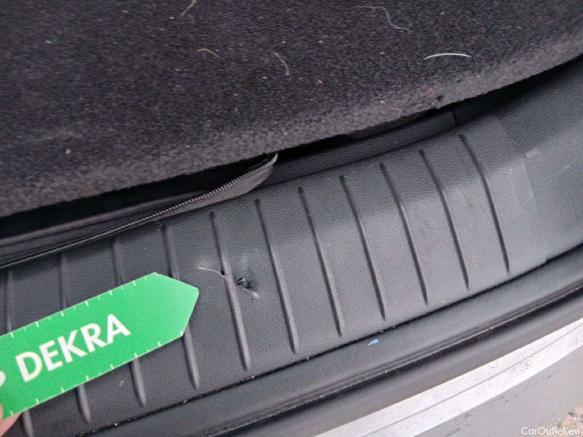  Hyundai  Konna HYUNDAI Kona / 2020 / 5P / todoterreno 100kW EV Maxx #3