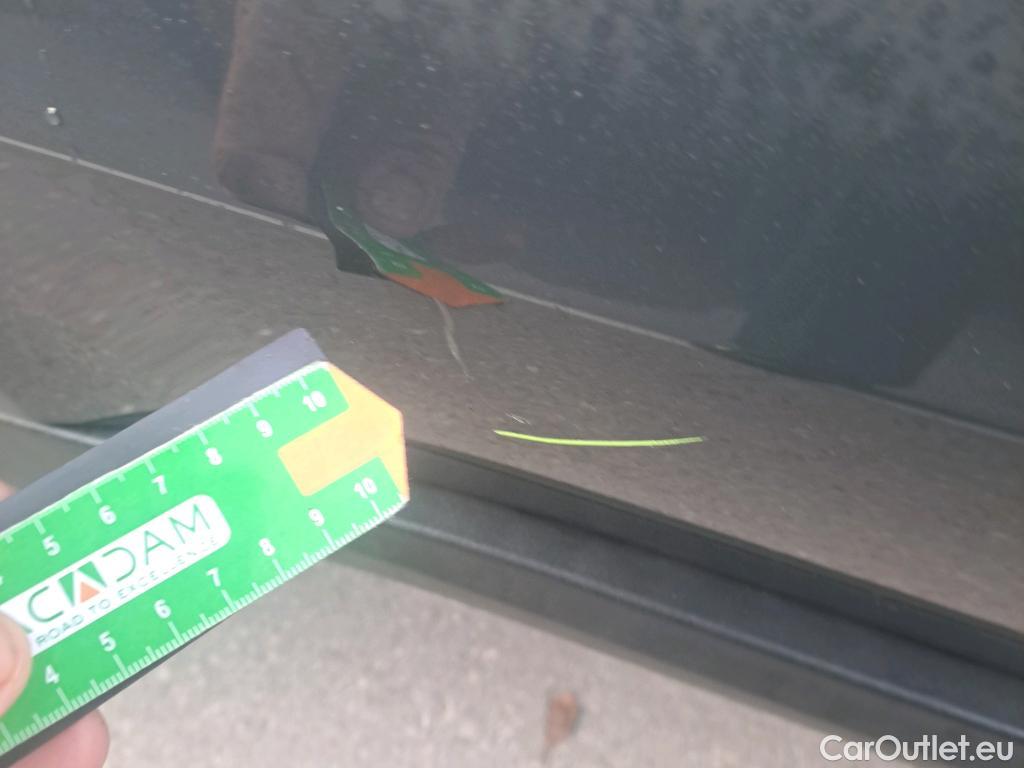  KIA  Sportage KIA  1.6MHEV Drive 100kW(136CV) 4x2(Crist Tintados)(CX) #20