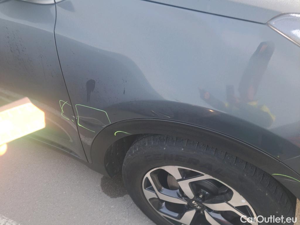  KIA  Sportage KIA  1.6MHEV Drive 100kW(136CV) 4x2(Crist Tintados)(CX) #1