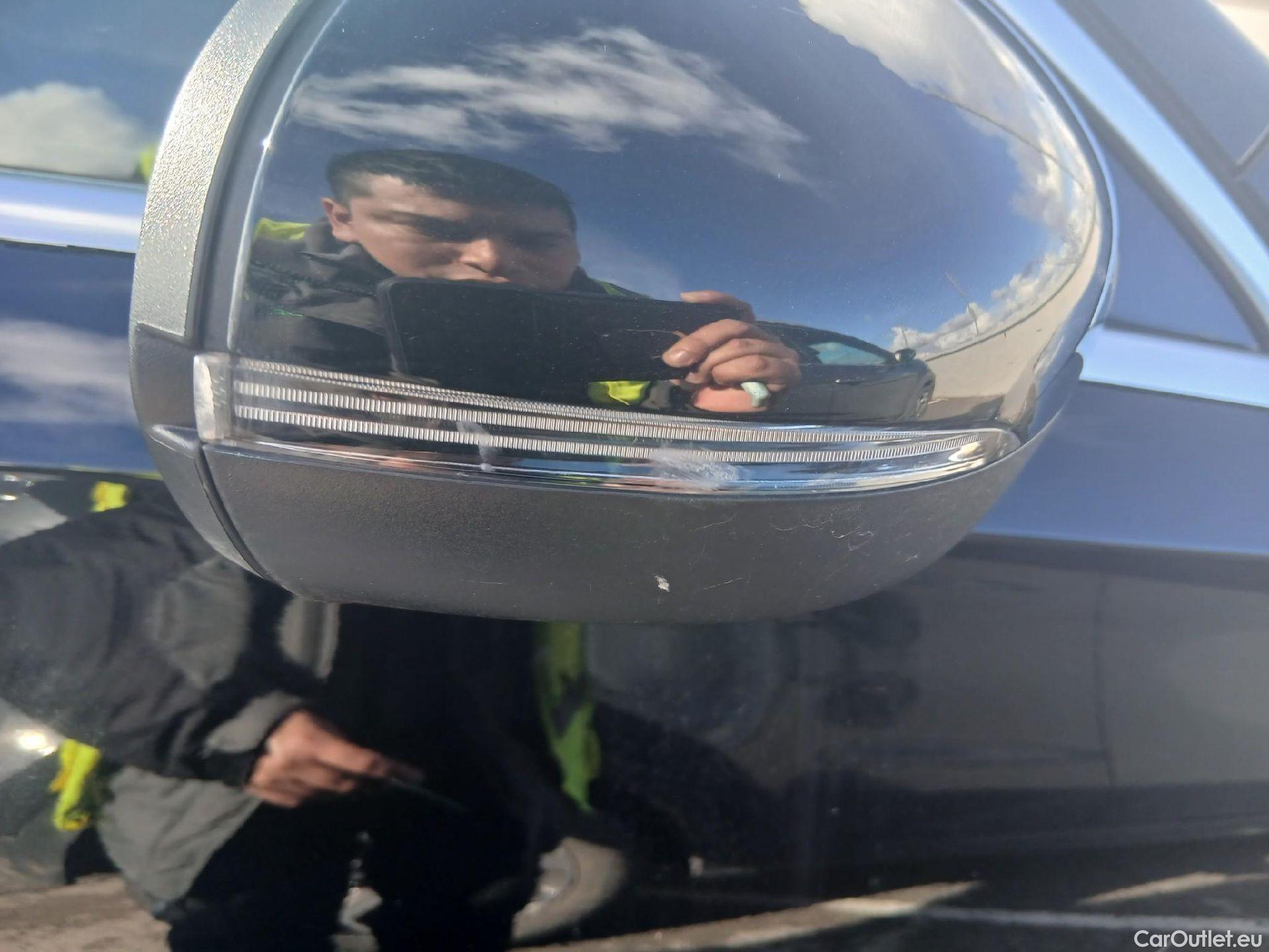  Mercedes  A-Klasse MERCEDES-BENZ Clase A / 2018 / 4P / sedán Sedán A 250 e #20