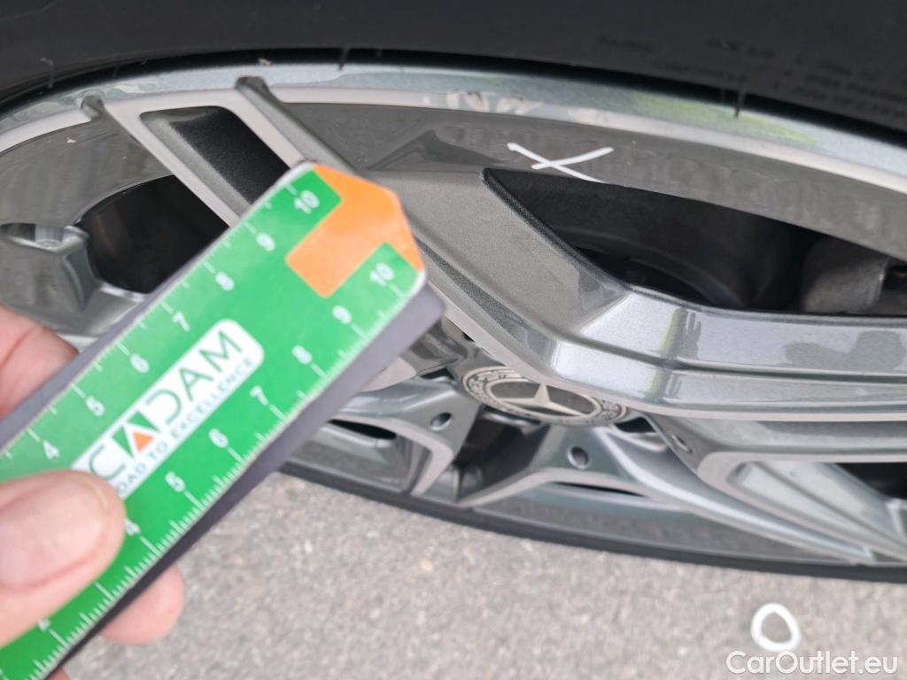  Mercedes  A-Klasse MERCEDES-BENZ Clase A / 2018 / 5P / berlina con portón A 250 e #2