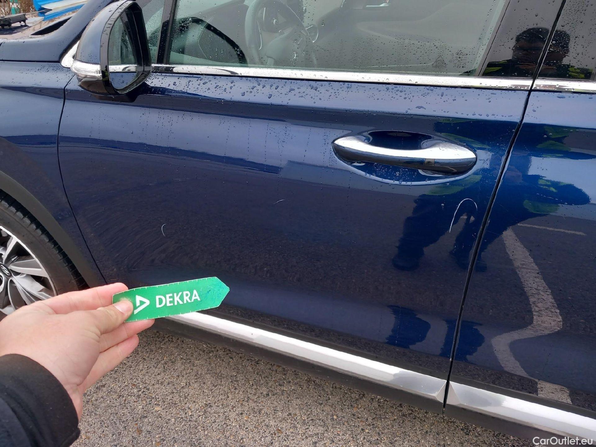  Hyundai  Santa Fe HYUNDAI  / 2018 / 5P / todoterreno 2.2 CRDi Tecno Auto 4x2 SR #10