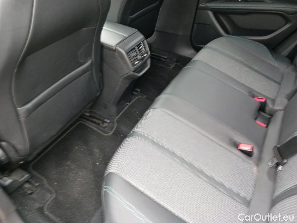  Peugeot  3008 PEUGEOT  / 2020 / 5P / todoterreno 1.5 BlueHDi 96kW (130CV) S&S Allure EAT8 #5