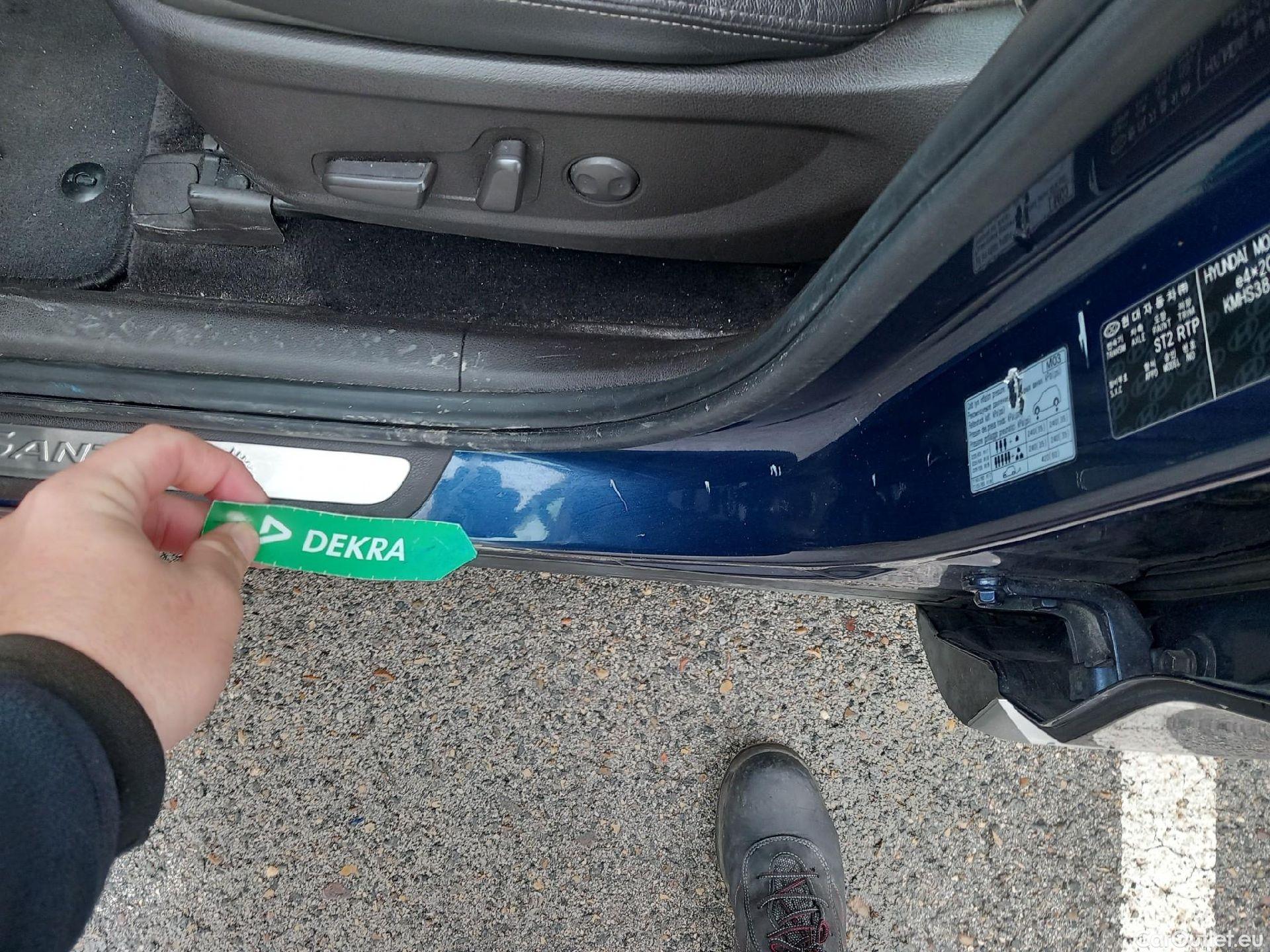  Hyundai  Santa Fe HYUNDAI  / 2018 / 5P / todoterreno 2.2 CRDi Tecno Auto 4x2 SR #16