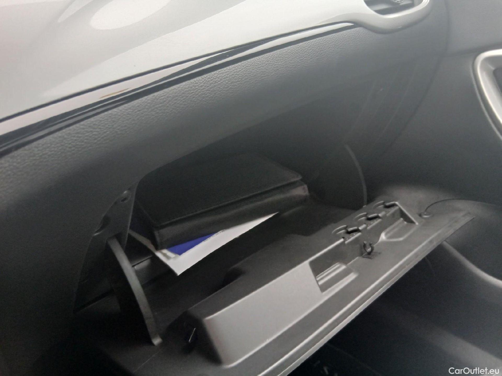  Opel  Astra OPEL  / 2019 / 5P / berlina con portón 1.2T SHL 81kW (110CV) GS Line #1