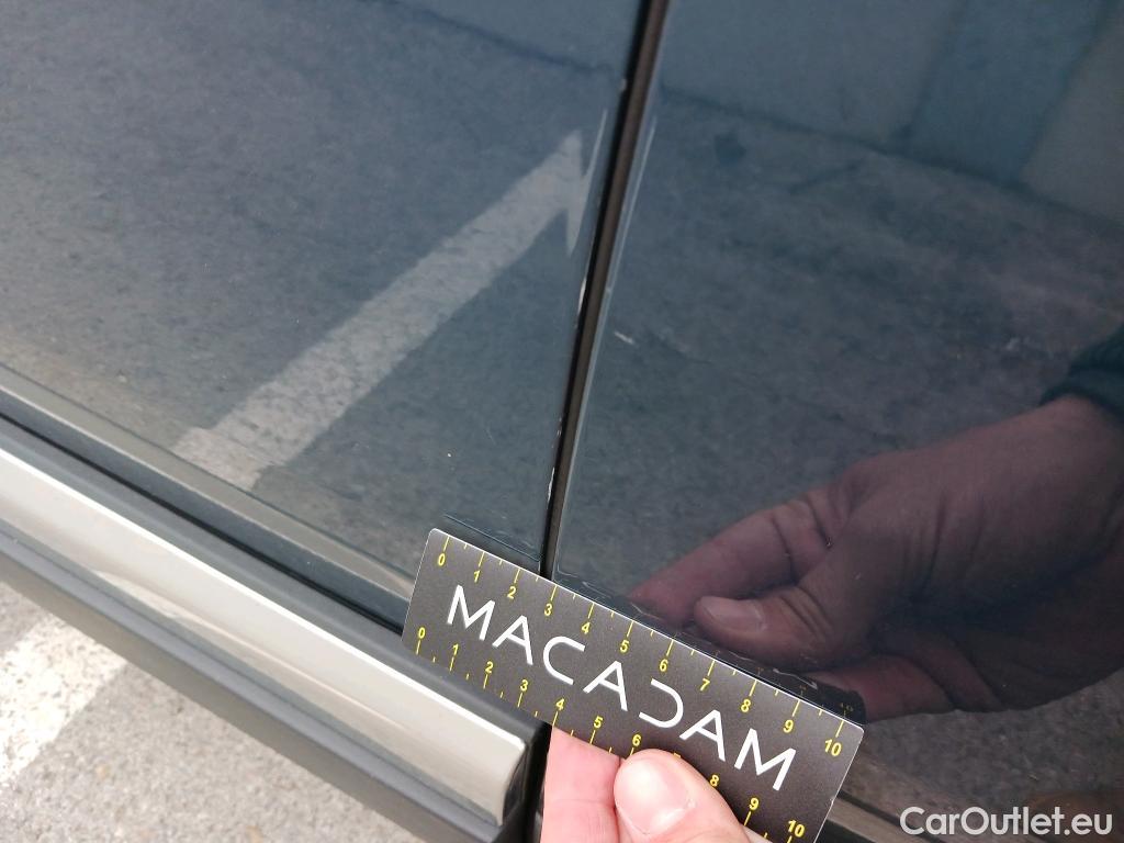  Peugeot  3008 PEUGEOT  / 2020 / 5P / todoterreno 1.5 BlueHDi 96kW (130CV) S&S Allure EAT8 #15