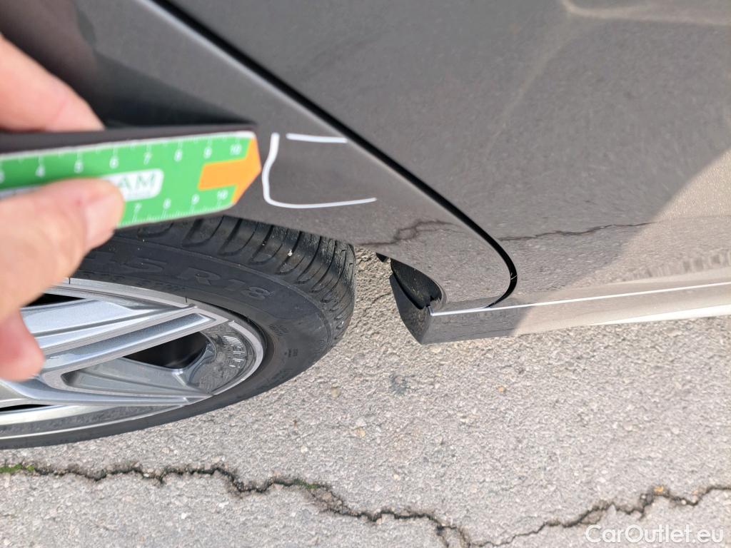  Mercedes  A-Klasse MERCEDES-BENZ Clase A / 2018 / 5P / berlina con portón A 250 e #8