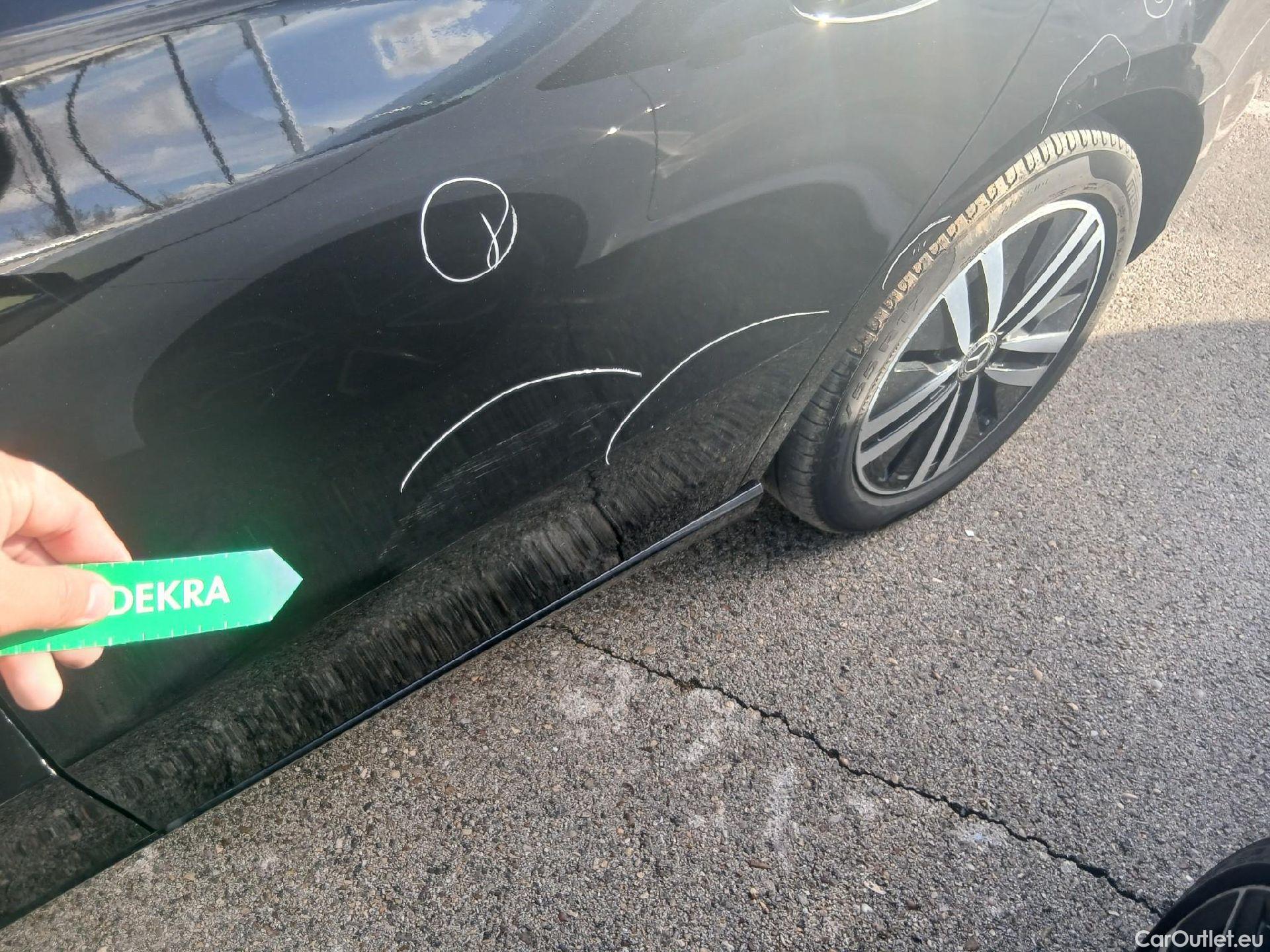  Mercedes  A-Klasse MERCEDES-BENZ Clase A / 2018 / 4P / sedán Sedán A 250 e #8