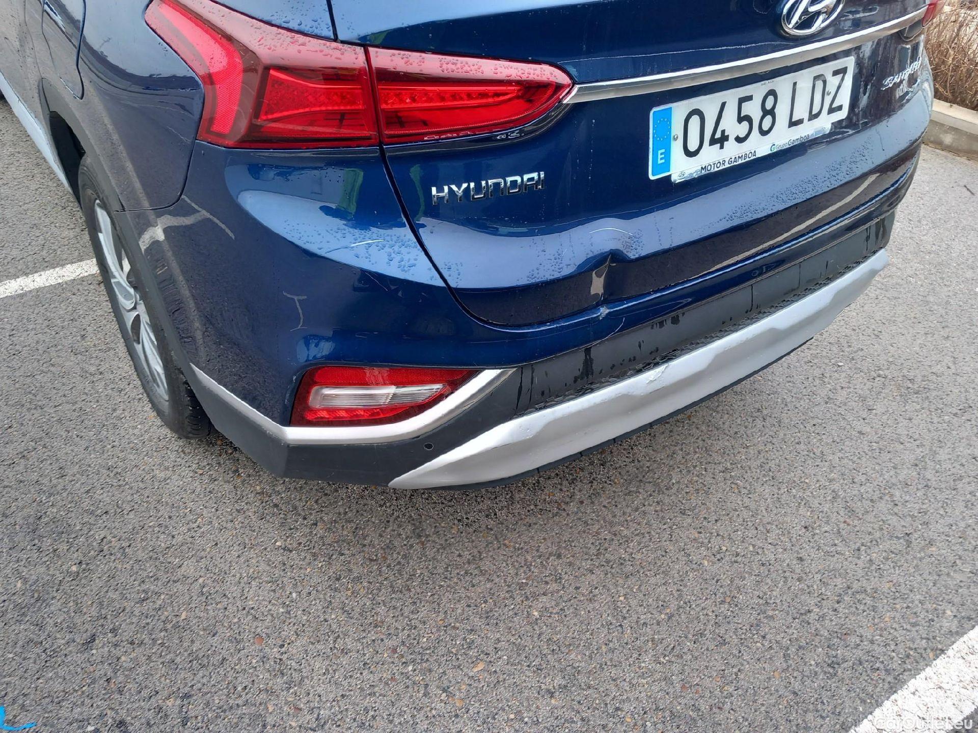  Hyundai  Santa Fe HYUNDAI  / 2018 / 5P / todoterreno 2.2 CRDi Tecno Auto 4x2 SR #19