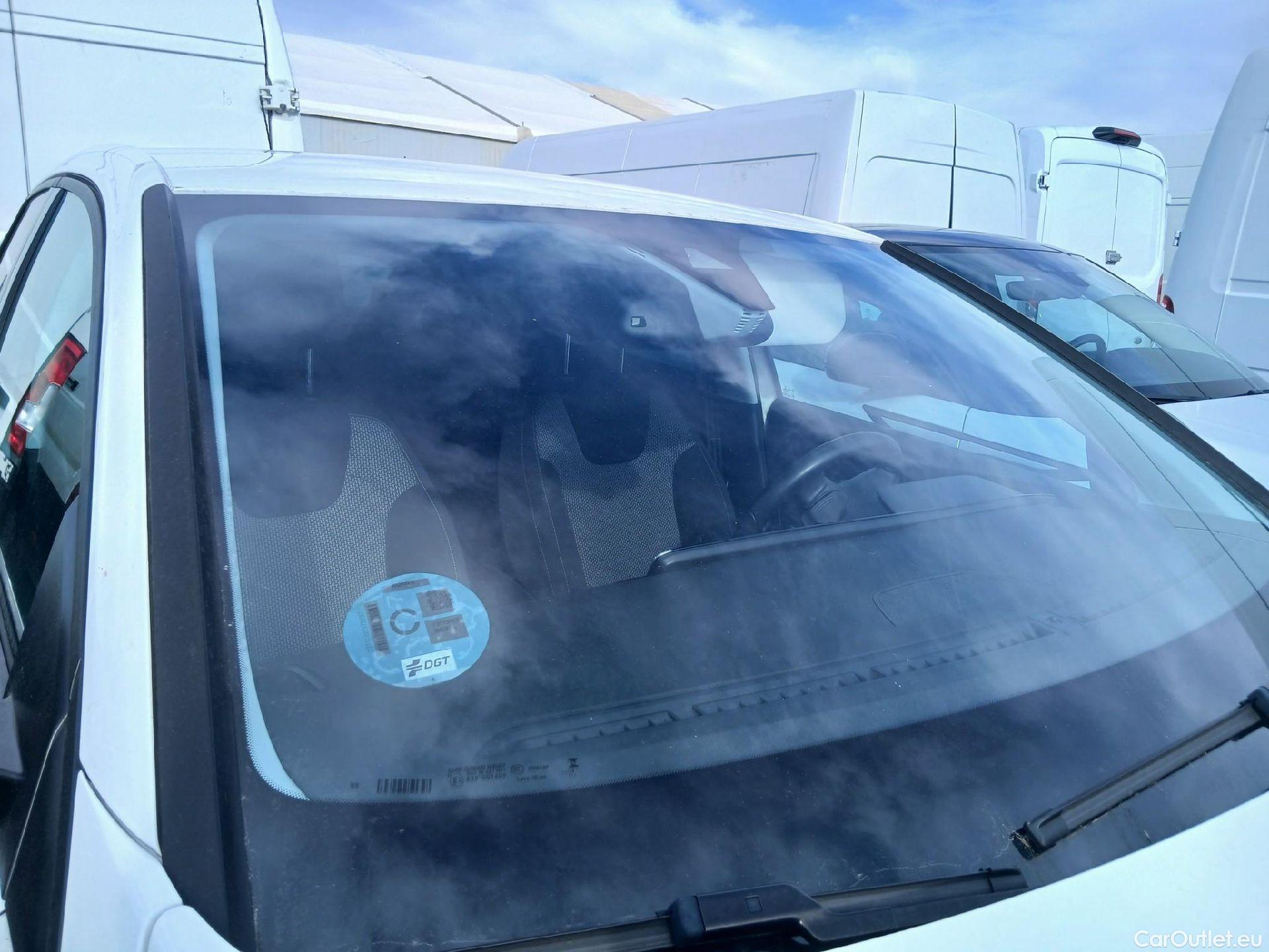  Opel   Grandland X OPEL Grandland / 2021 / 5P / todoterreno  1.5 CDTi Business Edition Auto #17