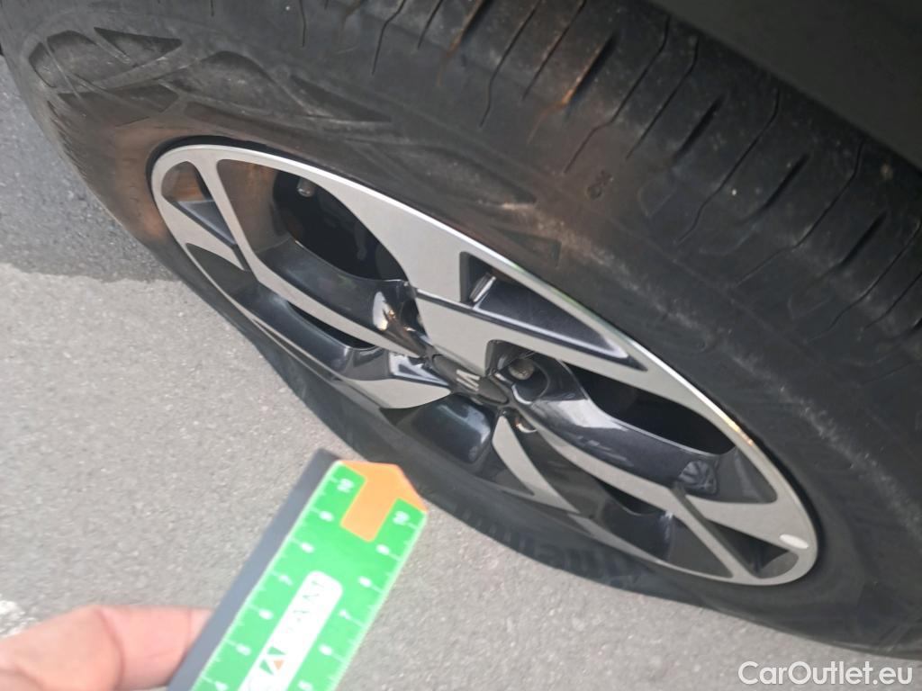  KIA  Sportage KIA  1.6MHEV Drive 100kW(136CV) 4x2(Crist Tintados)(CX) #6