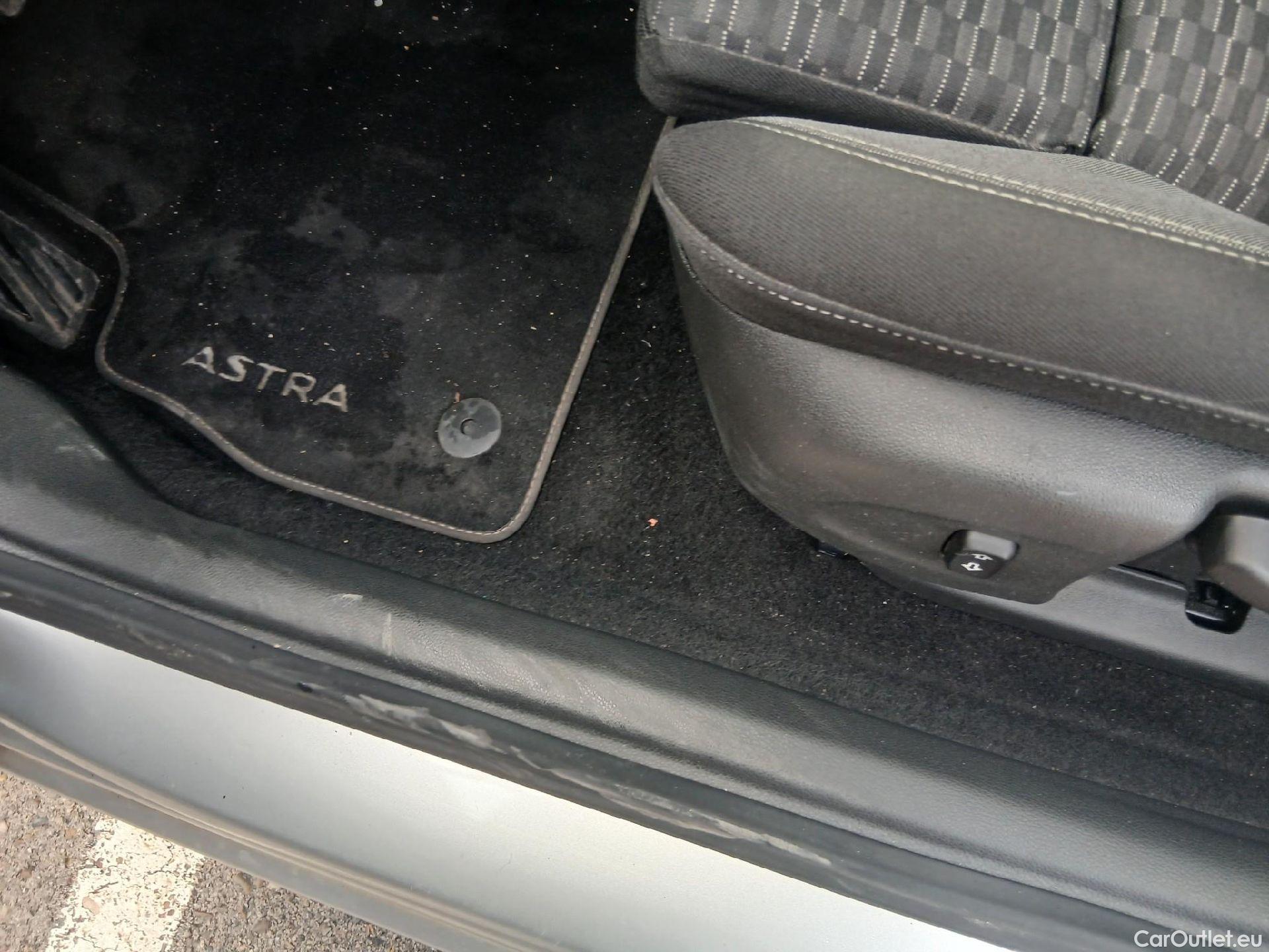  Opel  Astra OPEL  / 2019 / 5P / berlina con portón 1.2T SHL 81kW (110CV) GS Line #3