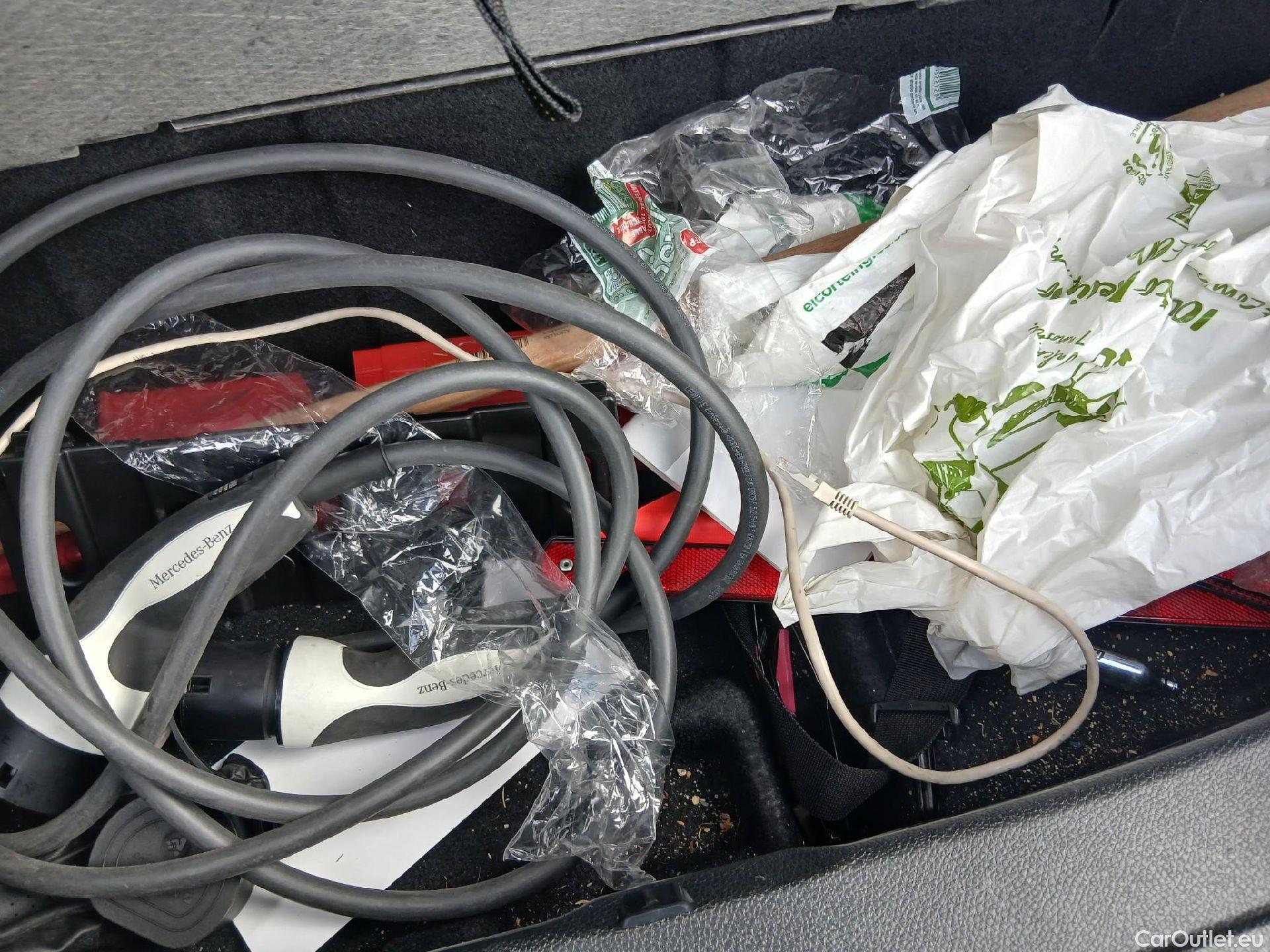  Mercedes  G-Klasee Clase GLC GLC 300 de 4Matic (253.311)AMG 2.0 305CV AT9 E6d #2