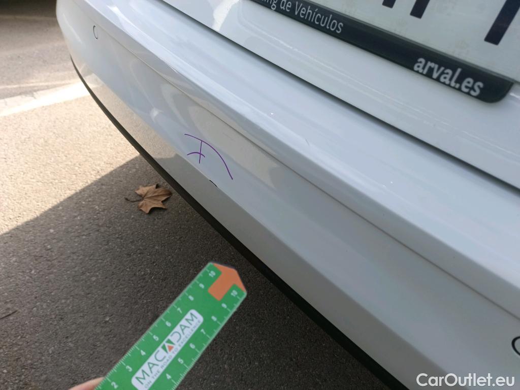  Volkswagen  Golf  VOLKSWAGEN / 2020 / 5P / familiar 2.0 TDI 85kW (115CV) DSG Variant #5