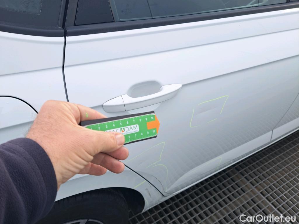  Volkswagen  Polo VOLKSWAGEN  / 2021 / 5P / berlina con portón Life 1.0 TSI 70kW (95CV) #1