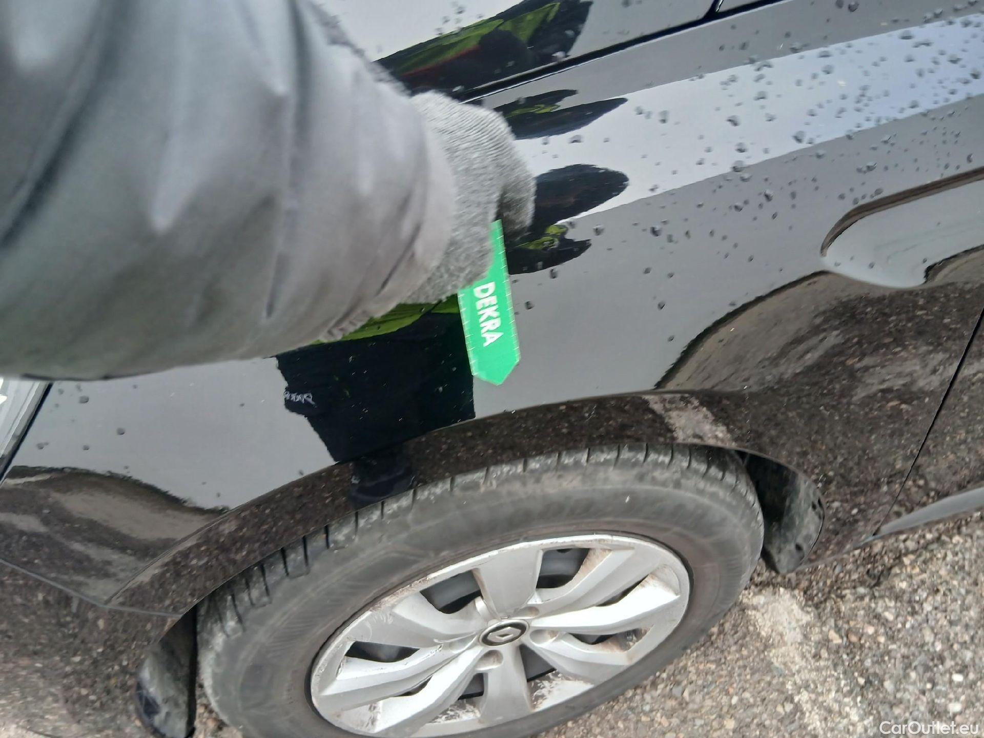  Renault  Clio RENAULT  / 2019 / 5P / berlina con portón Business Blue dCi 74kW (100CV) #7