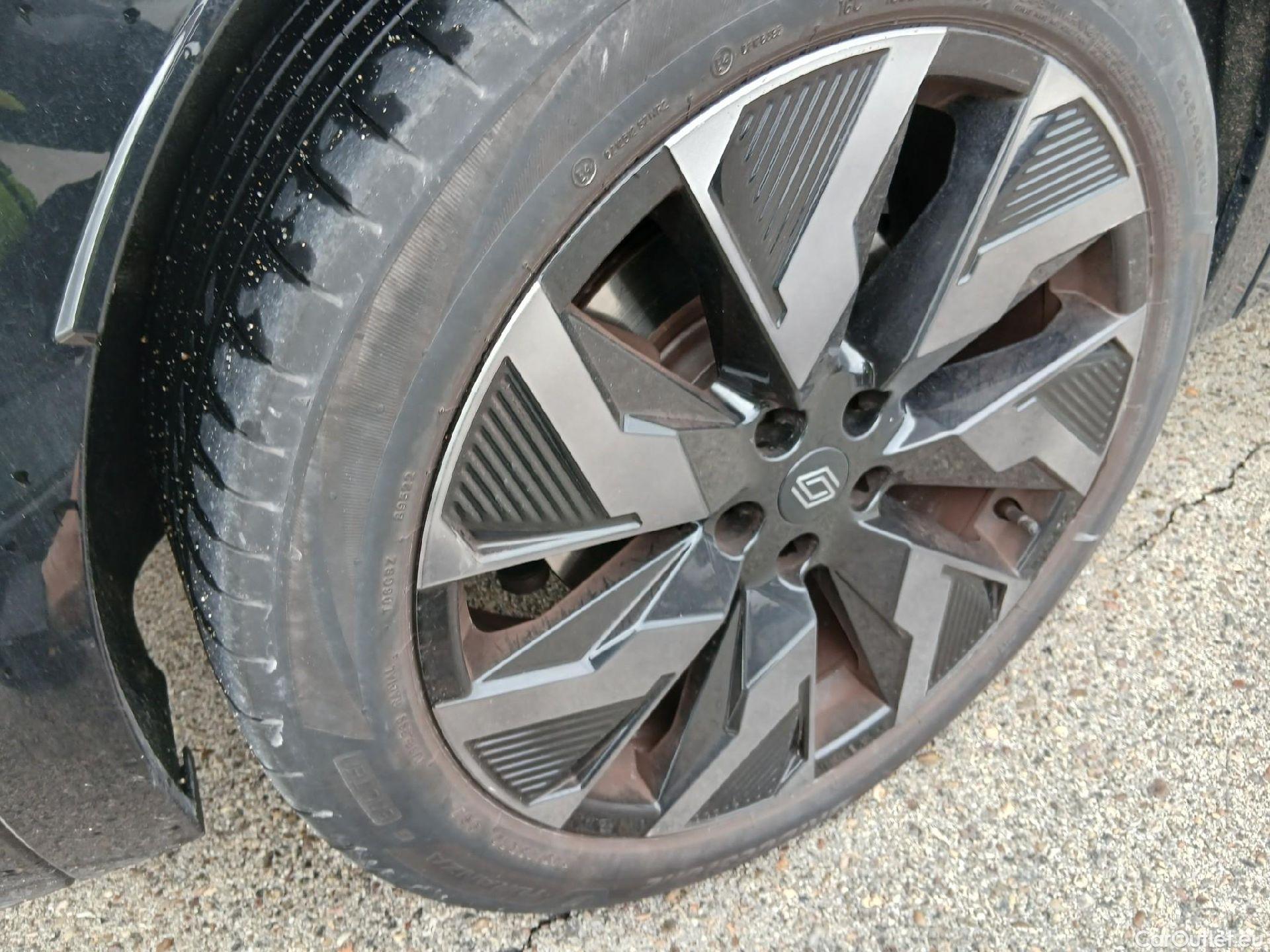  Renault  Austral RENAULT Rafale / 2024 / 5P / crossover Esprit Alpine E-Tech full hybrid 147kW #14