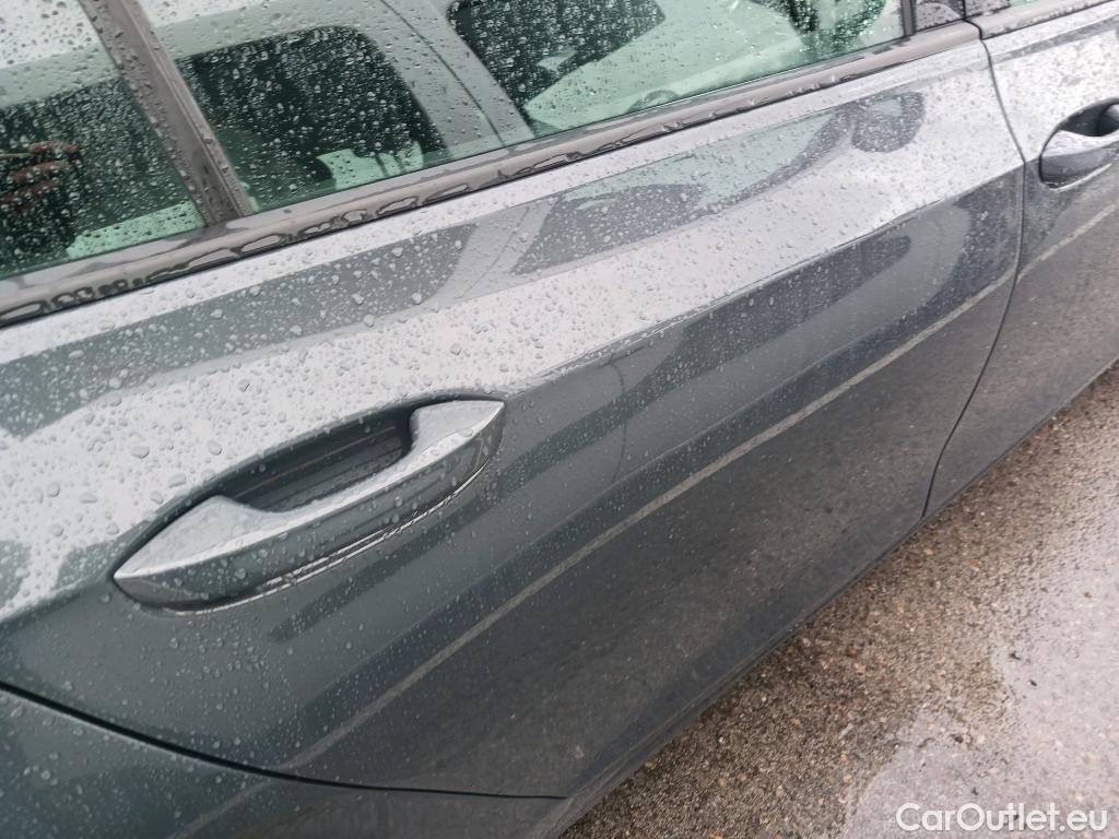  Volkswagen  Golf  VOLKSWAGEN / 2020 / 5P / berlina con portón 1.0 TSI 81kW (110CV) #1