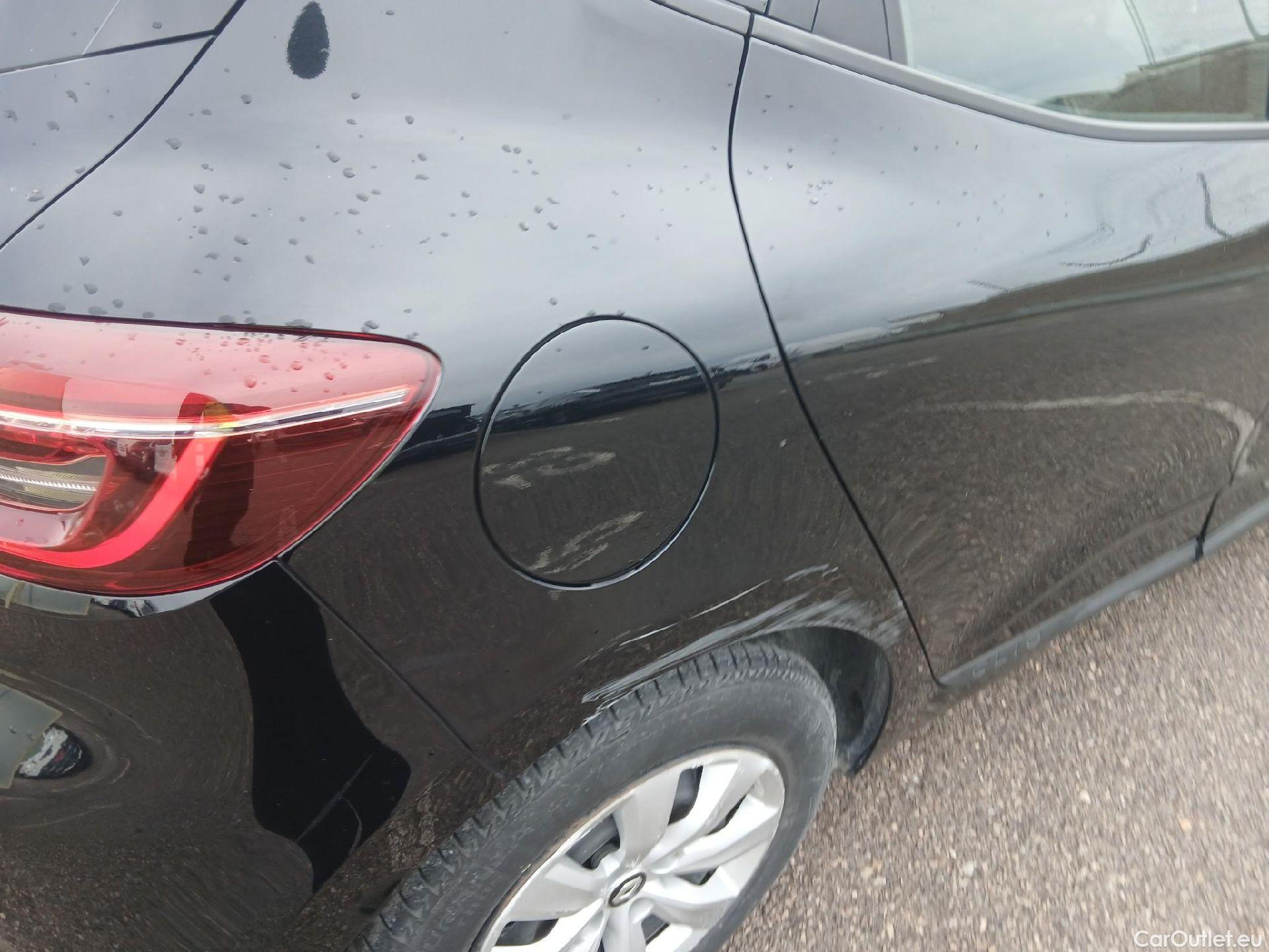  Renault  Clio RENAULT  / 2019 / 5P / berlina con portón Business Blue dCi 74kW (100CV) #24