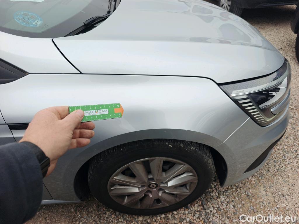  Renault  Megane RENAULT Mégane / 2020 / 5P / berlina con portón Equilibre Blue dCi 85 kW (115CV)-SS #16