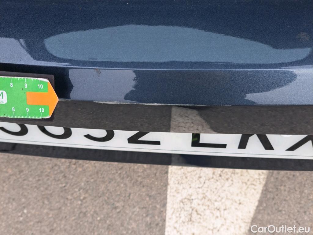  Seat  Ibiza SEAT  / 2017 / 5P / berlina con portón 1.6 TDI 70kW (95CV) Style #23