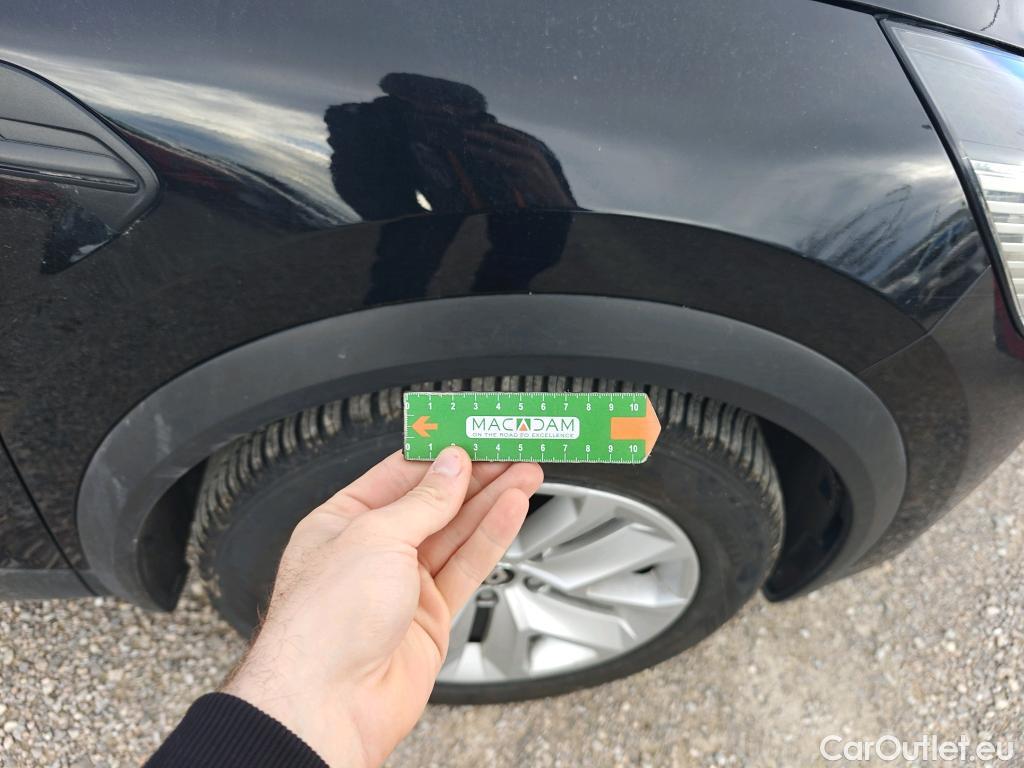  Renault  Captur RENAULT  / 2020 / 5P / todoterreno Intens TCe 90 #36