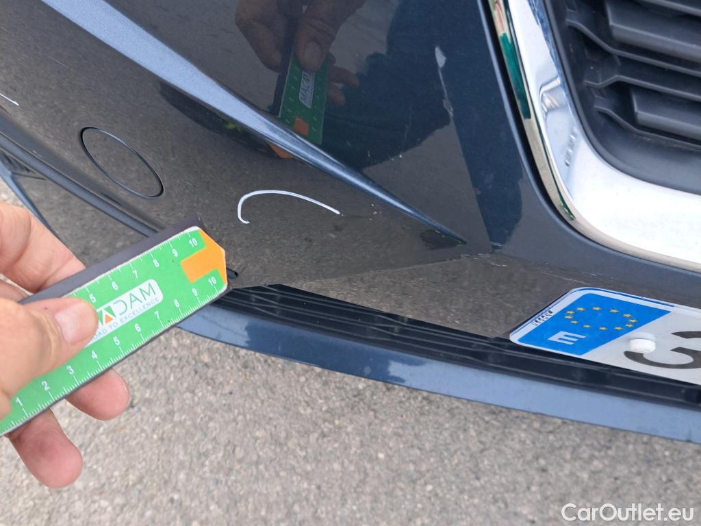  Seat  Ibiza SEAT  / 2017 / 5P / berlina con portón 1.6 TDI 70kW (95CV) Style #19