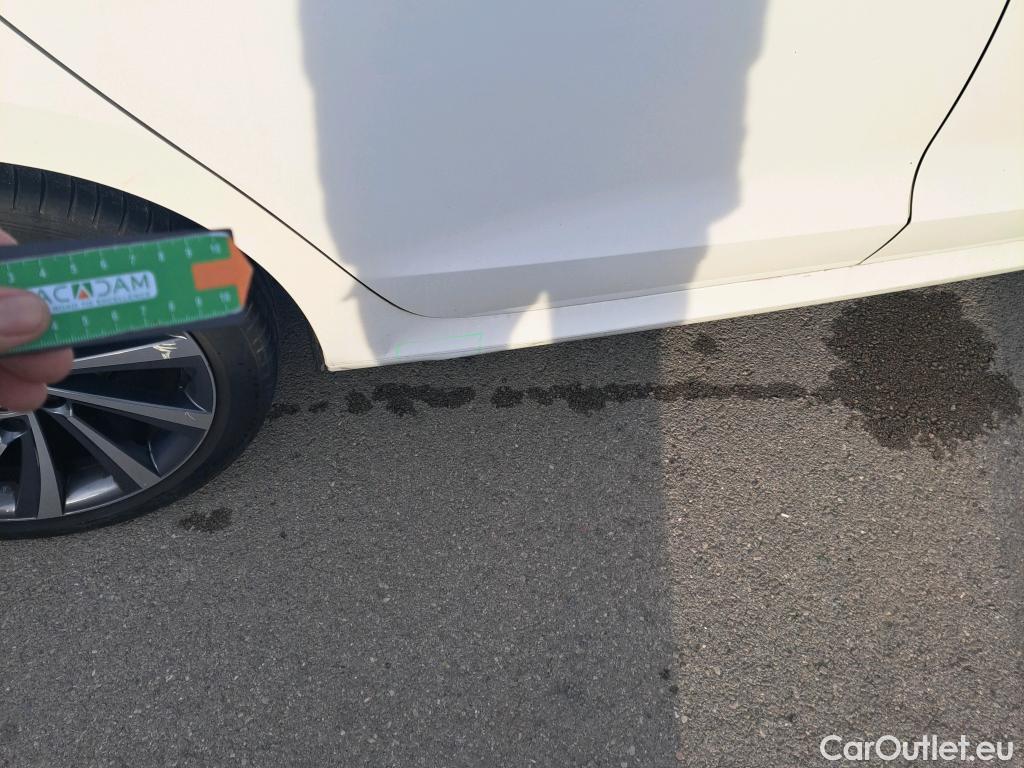  Skoda  Octavia SKODA  / 2020 / 5P / familiar Combi 2.0 TDI 110kW (150CV) DSG Style #4