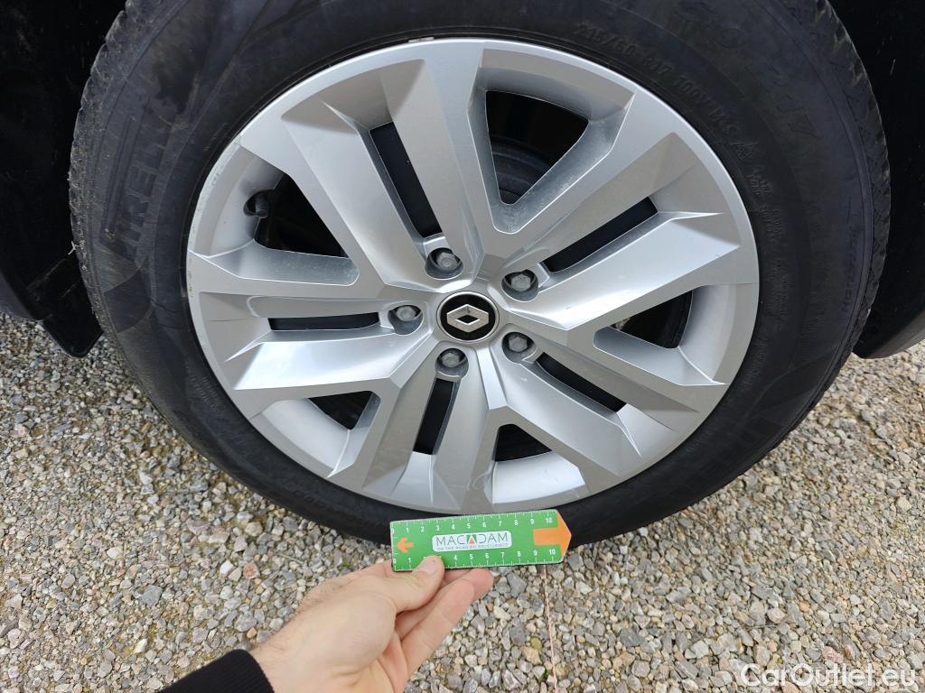  Renault  Captur RENAULT  / 2020 / 5P / todoterreno Intens TCe 90 #28