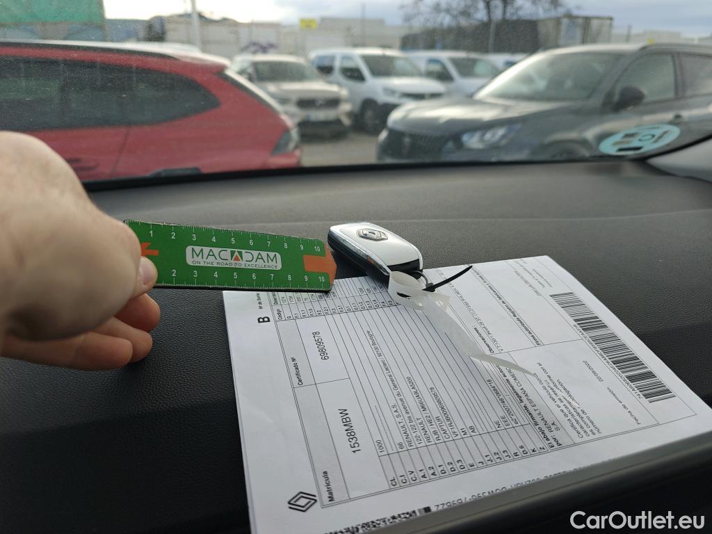  Renault  Captur RENAULT  / 2020 / 5P / todoterreno Intens TCe 90 #2