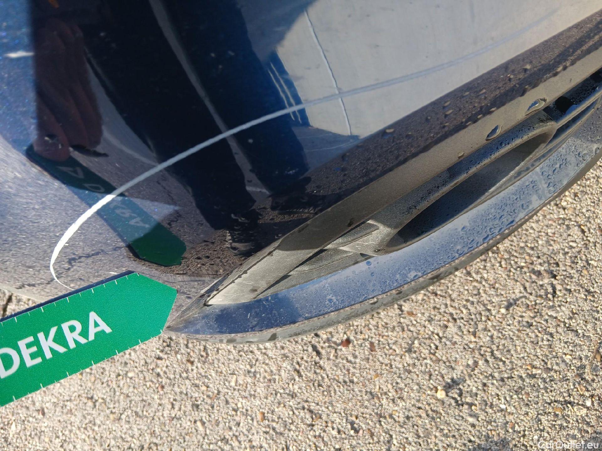  Renault  Kadjar RENAULT  / 2019 / 5P / crossover Intens Blue dCi 85kW (115CV) #5