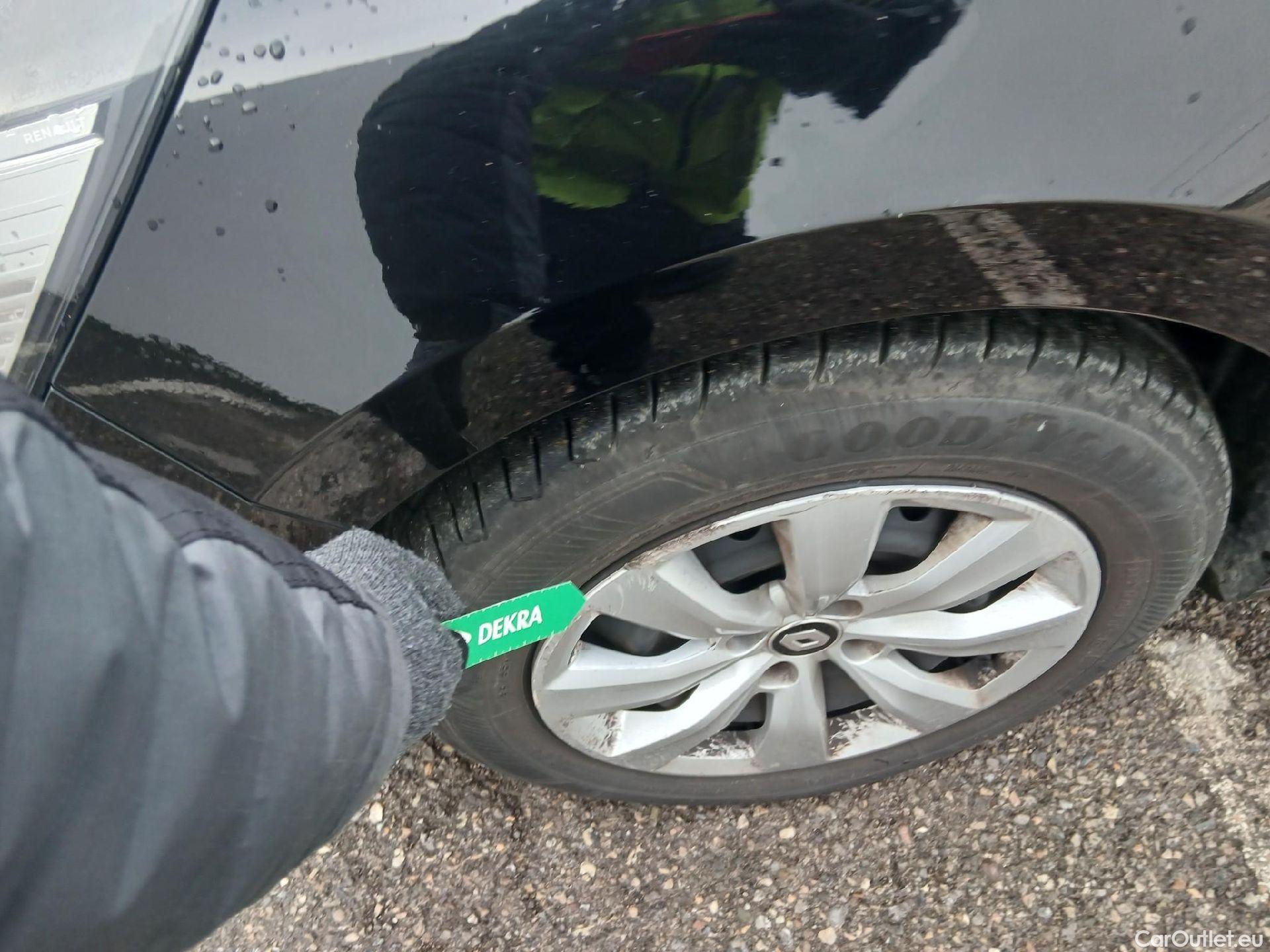  Renault  Clio RENAULT  / 2019 / 5P / berlina con portón Business Blue dCi 74kW (100CV) #6