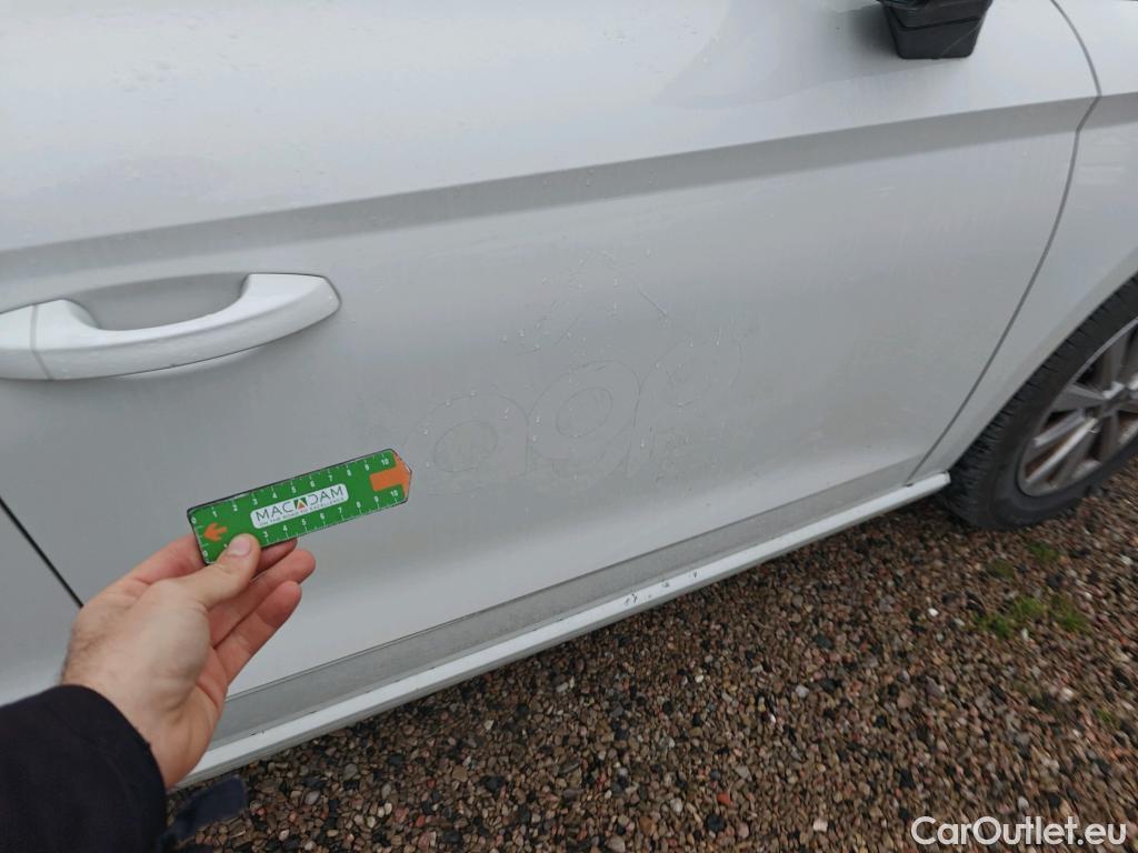  Seat  Ibiza SEAT  / 2017 / 5P / berlina con portón 1.0 TSI 81kW (110CV) Style Plus(SP) #6